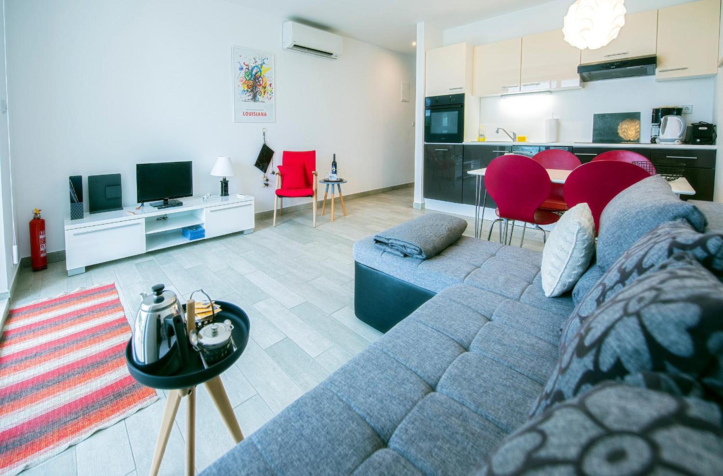 Apartment photo 3