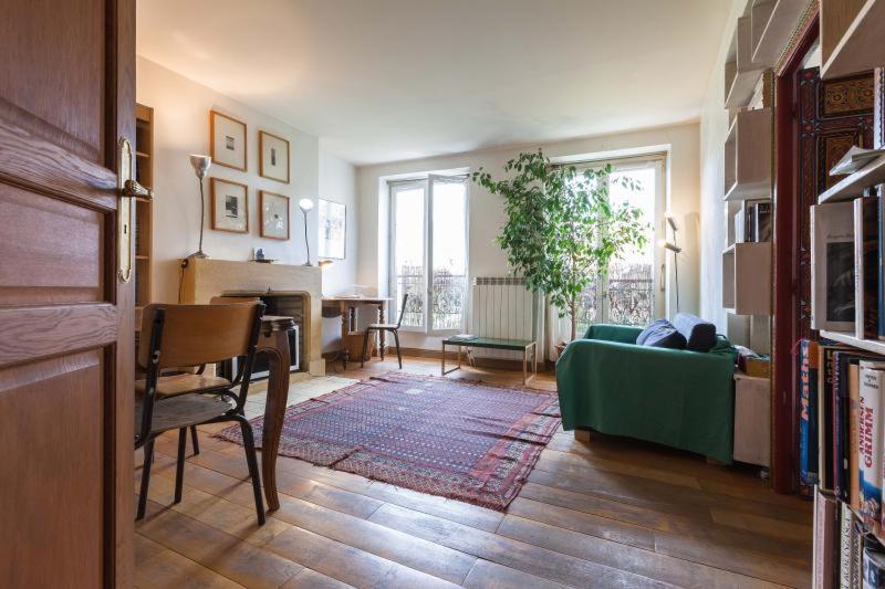 Three-Bedroom Apartment photo 3