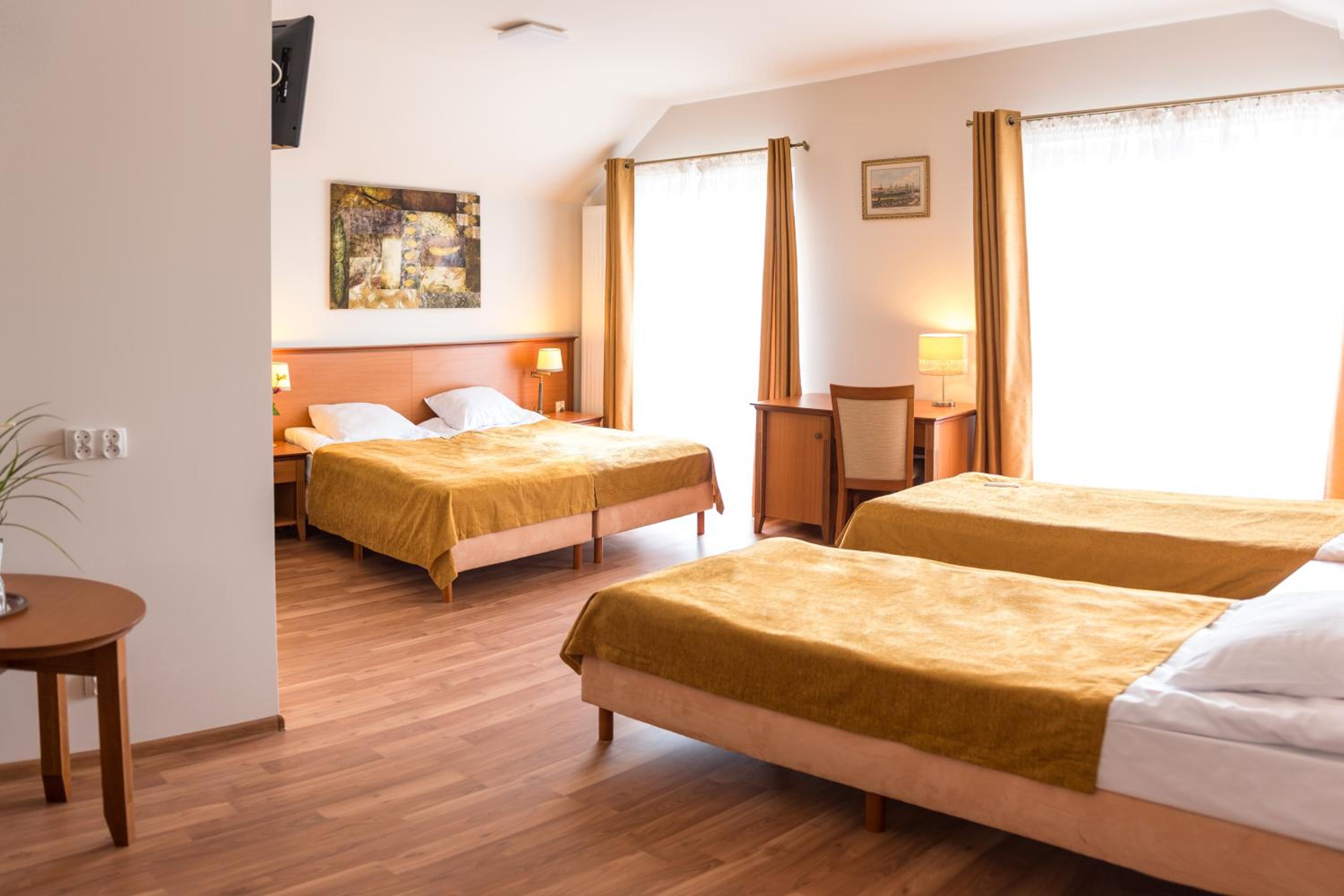 Deluxe Quadruple Room