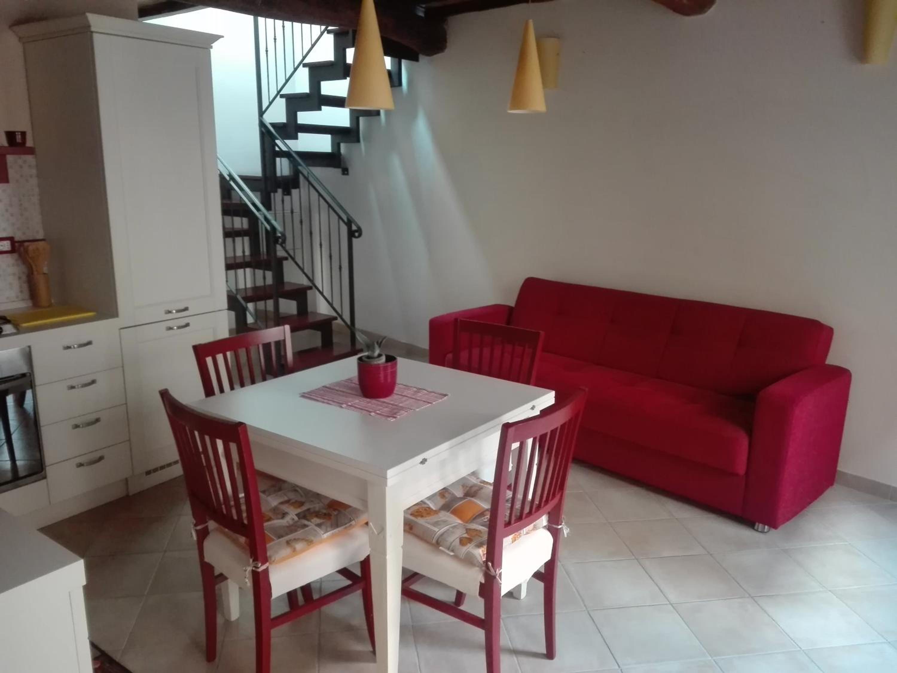 One-Bedroom Apartment - Photo 6