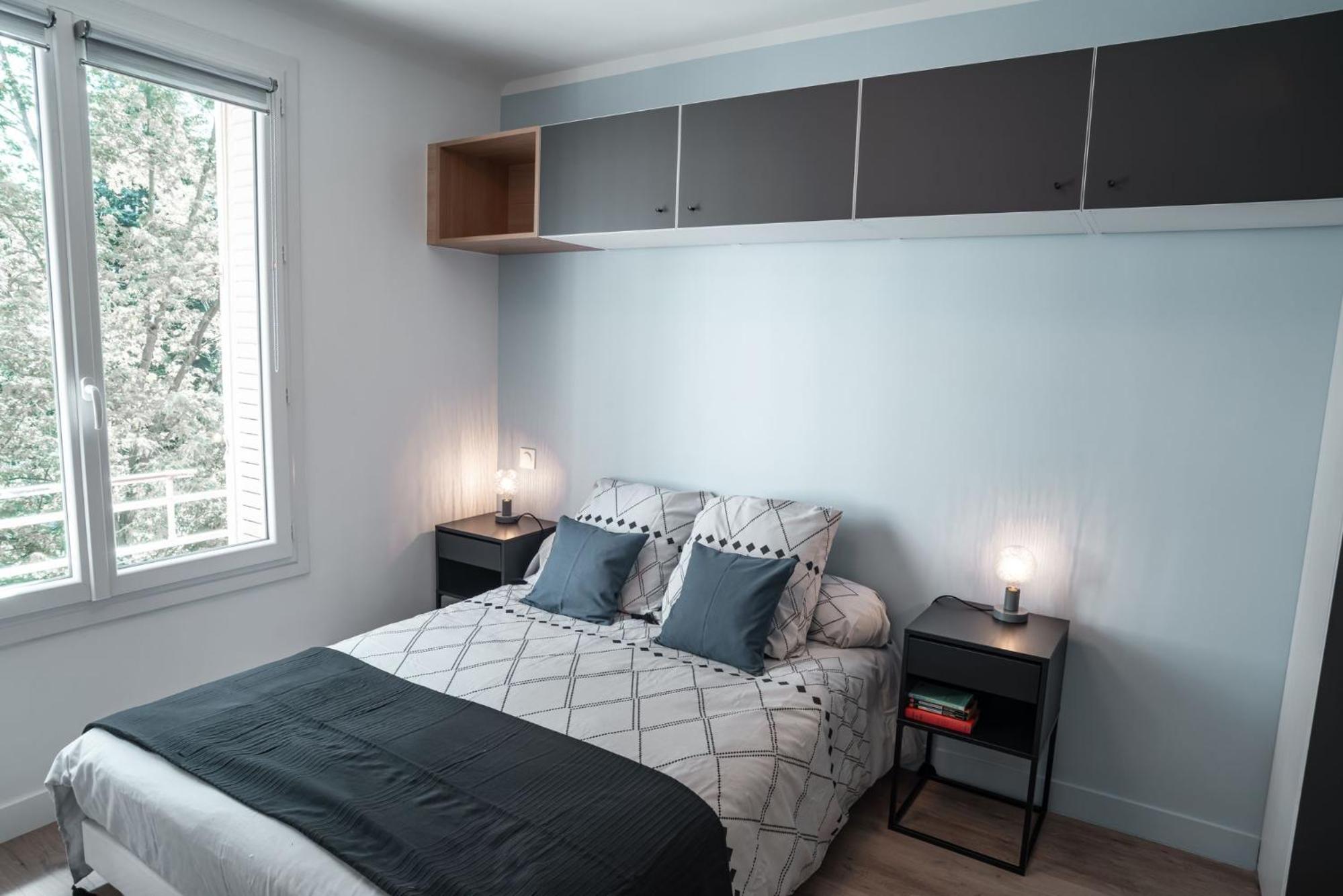 Double Room with Private Bathroom - Photo 2