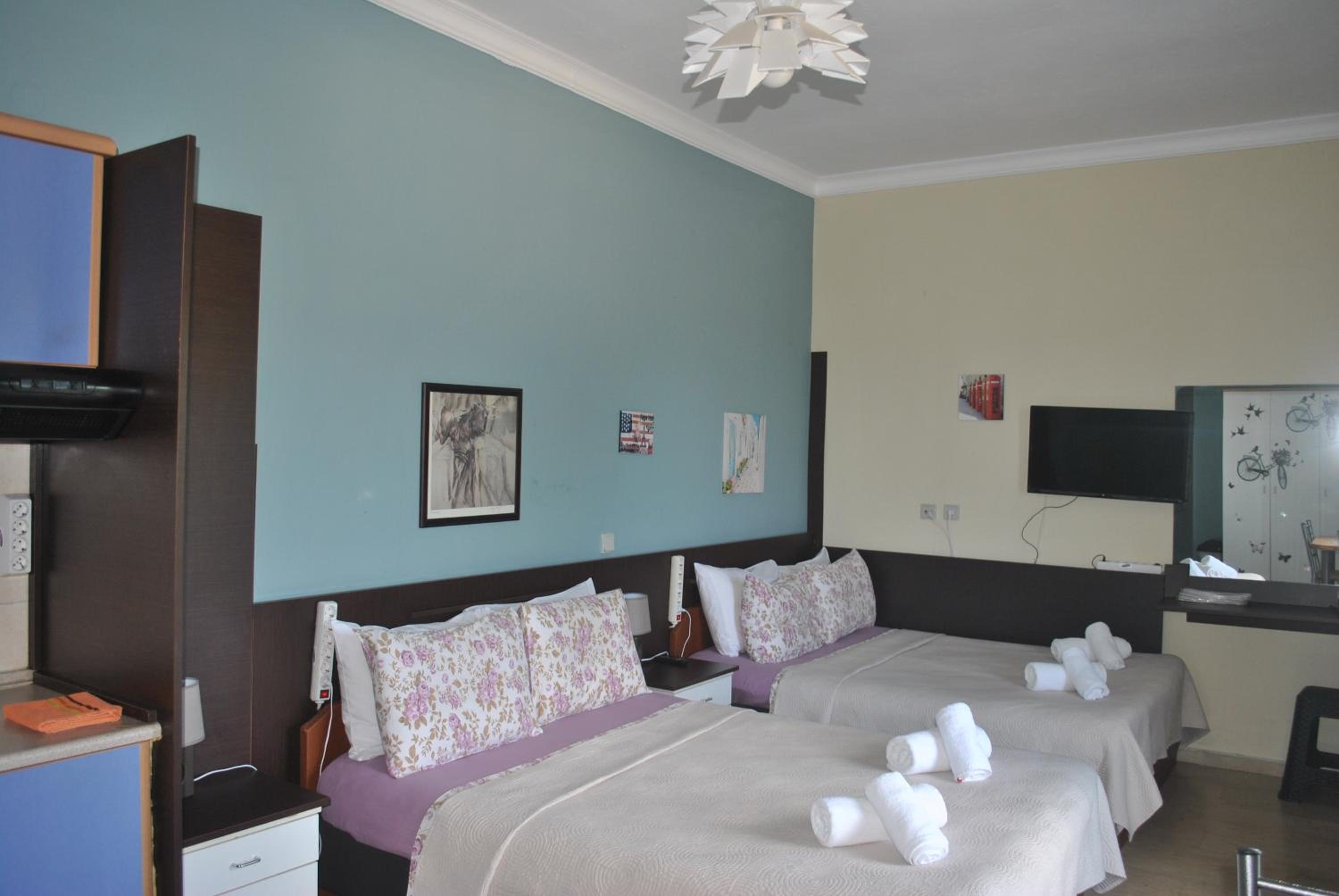 Studio Apartment with Sea View photo 3