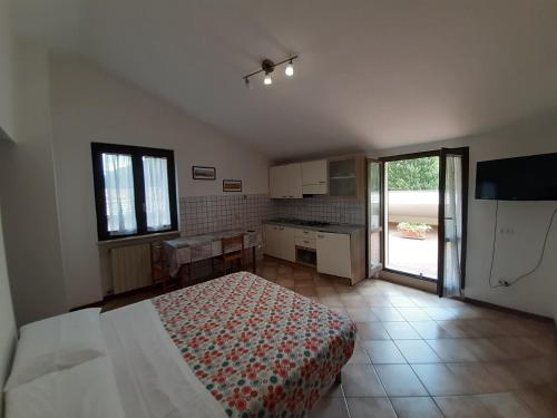 Triple Room with Terrace photo 2