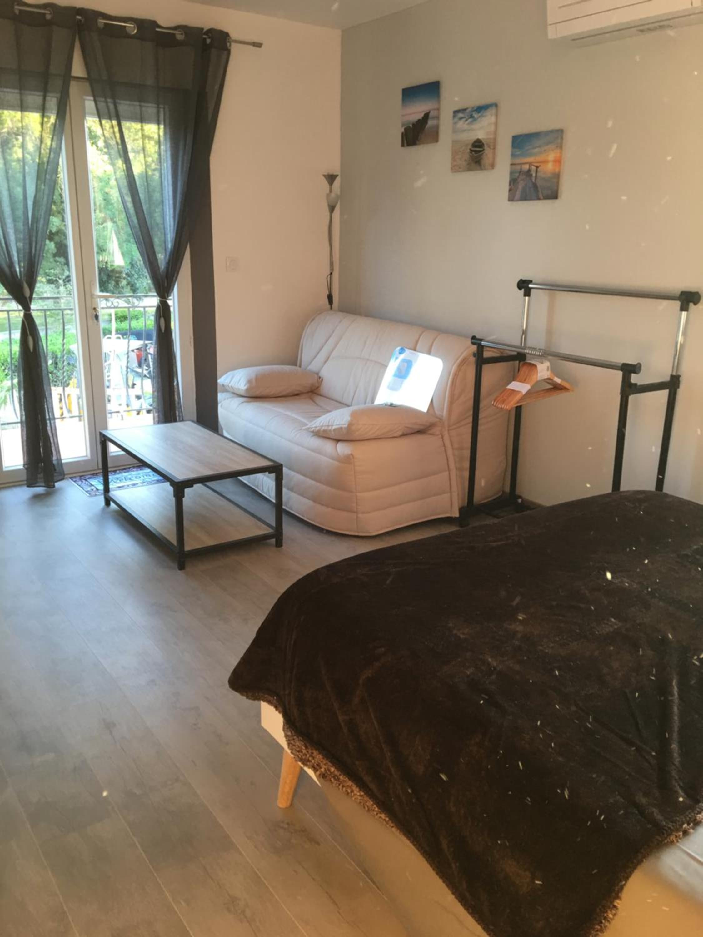 Double Room with Private Bathroom photo 1