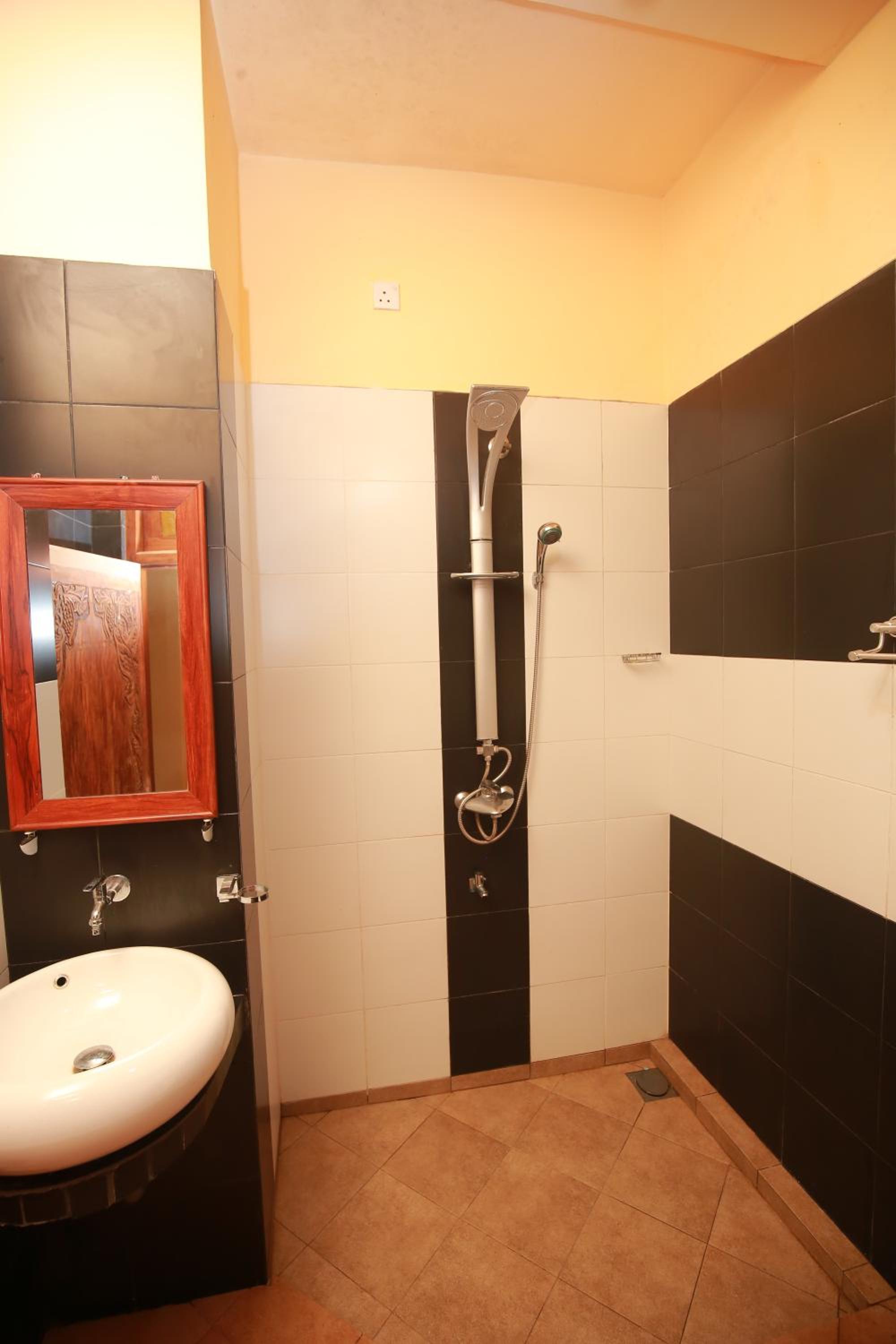 Double Room with Private Bathroom photo 1