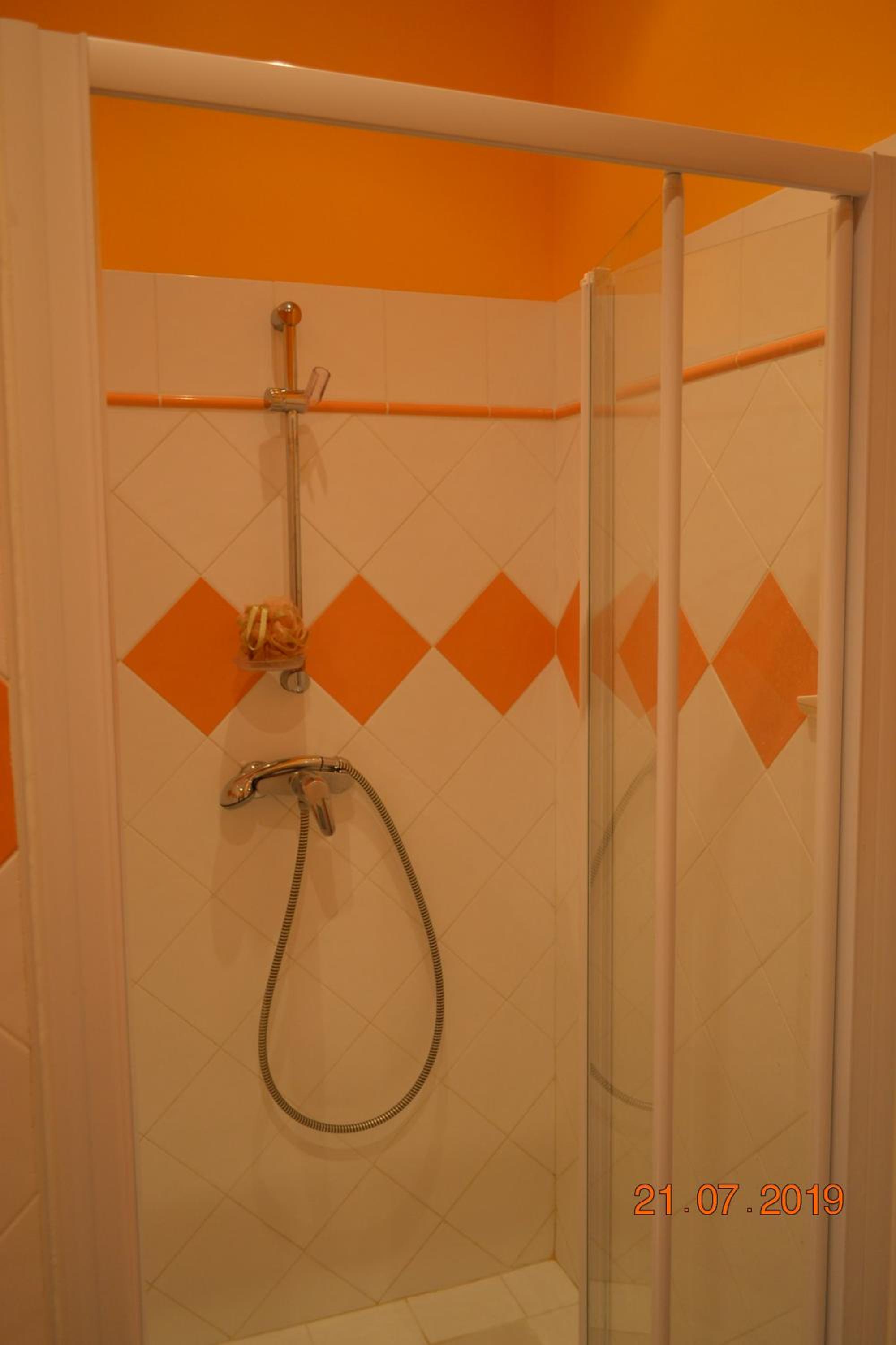 Double Room - Photo 9