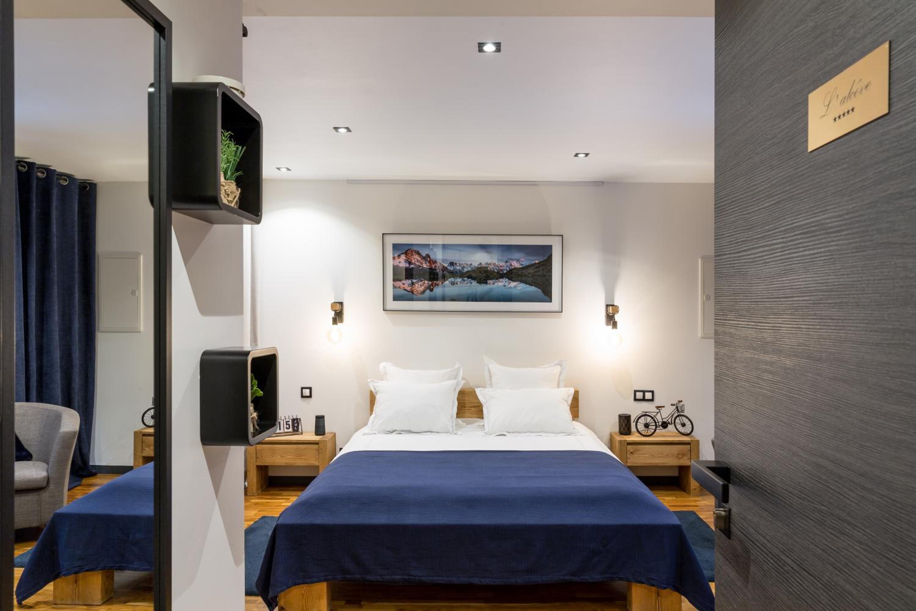 Studio Apartment - Photo 10