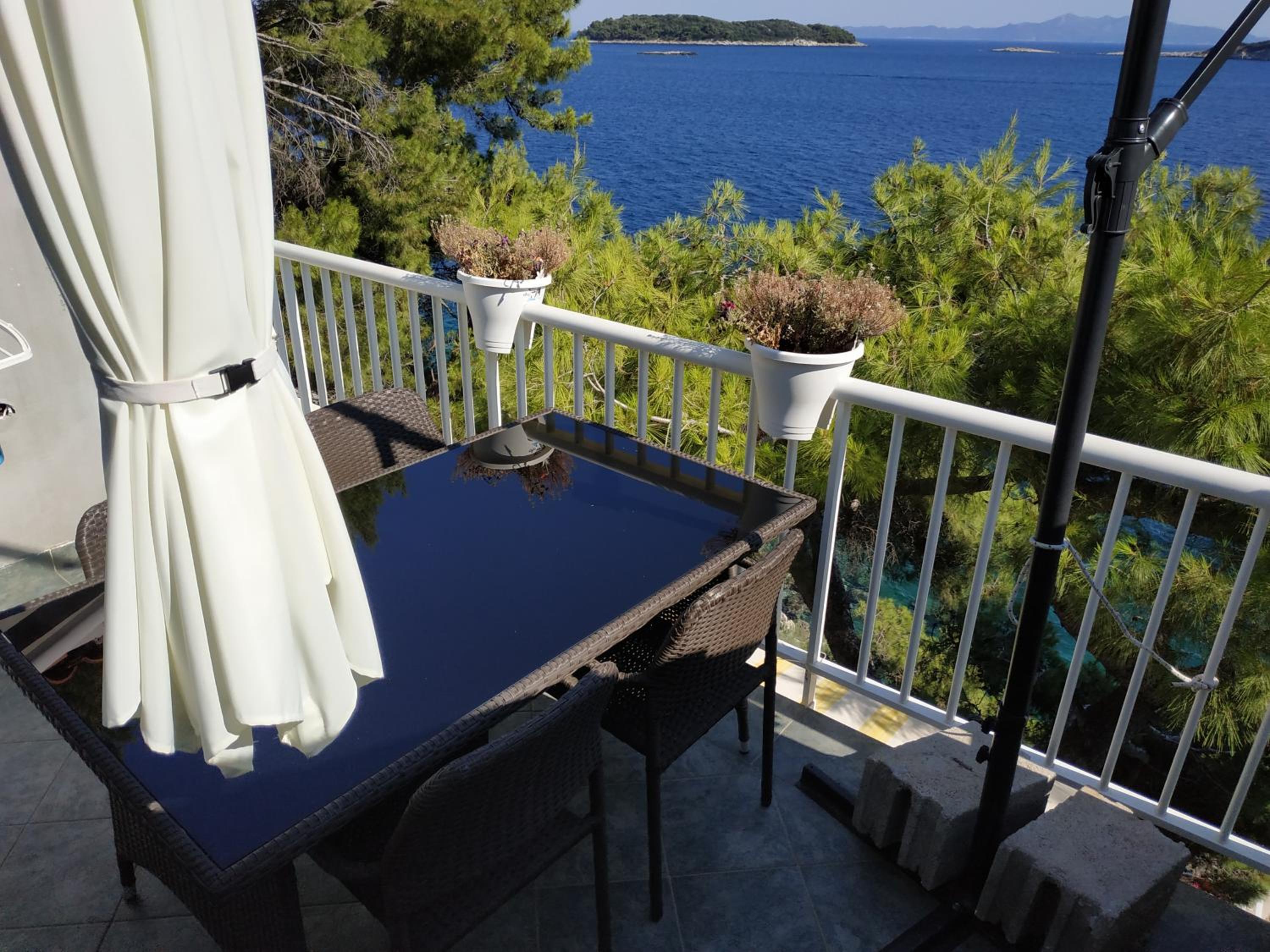 Apartment with Balcony photo 1