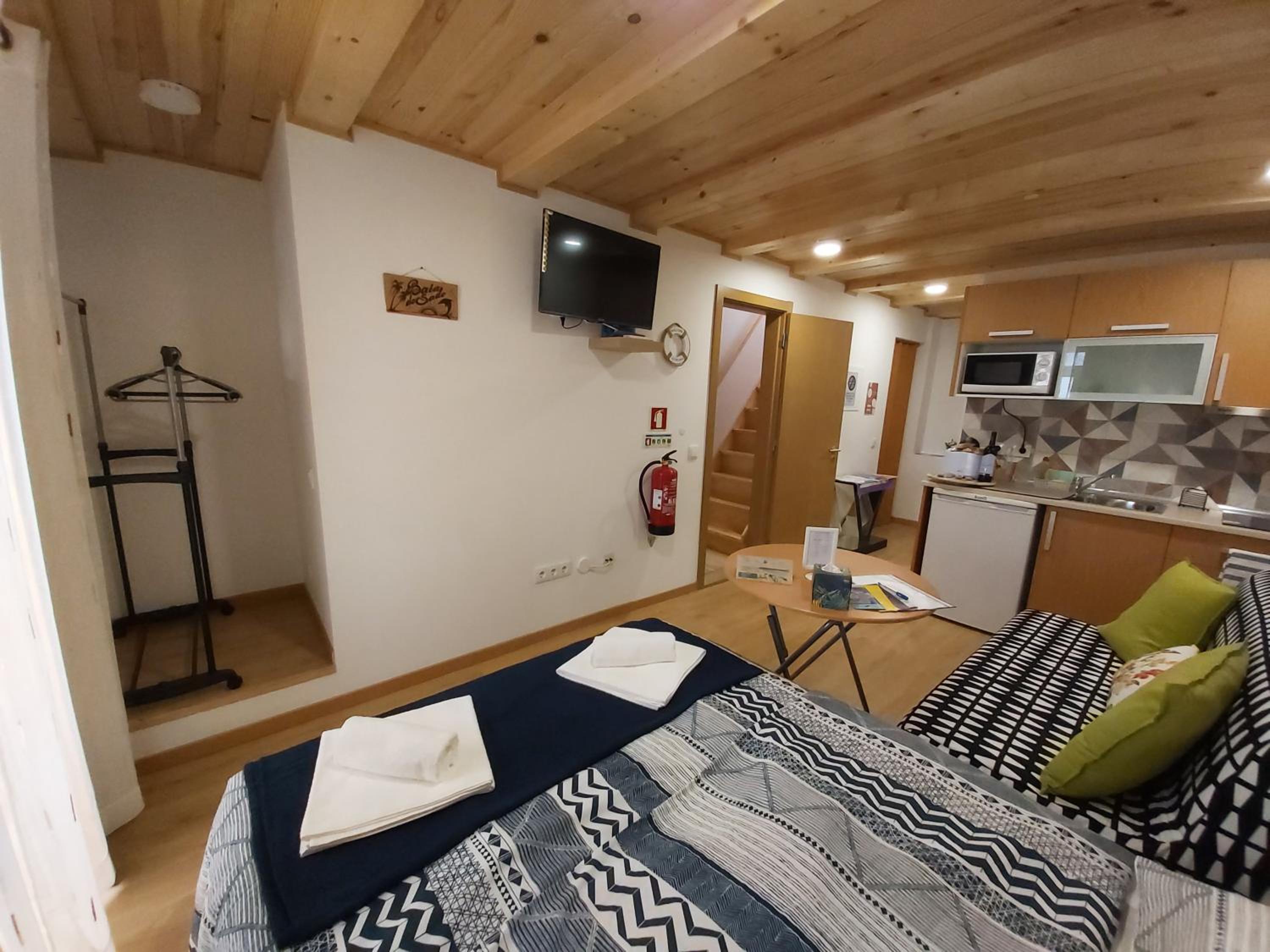 One-Bedroom Apartment photo 2