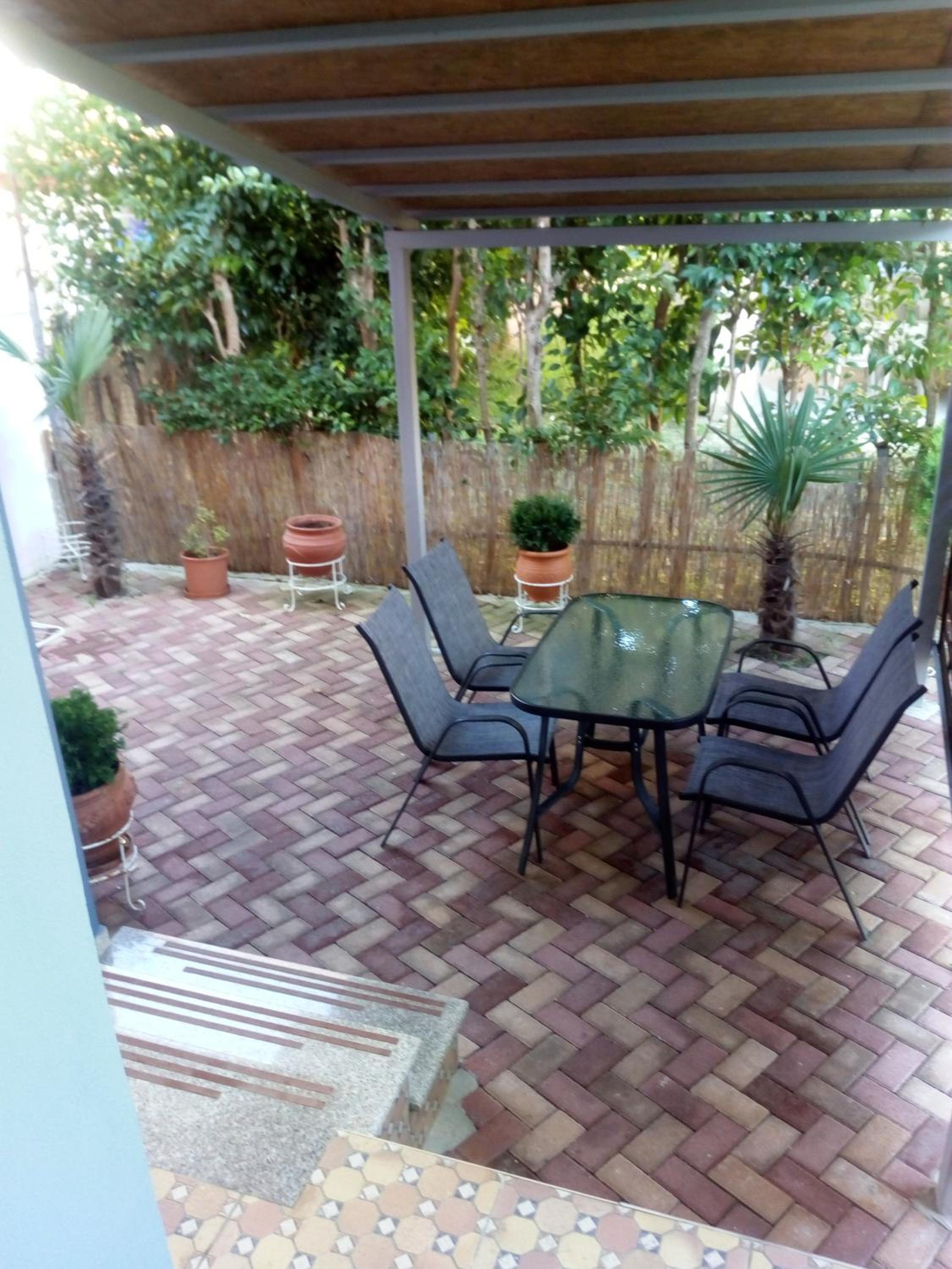 Apartment - Ground Floor photo 3