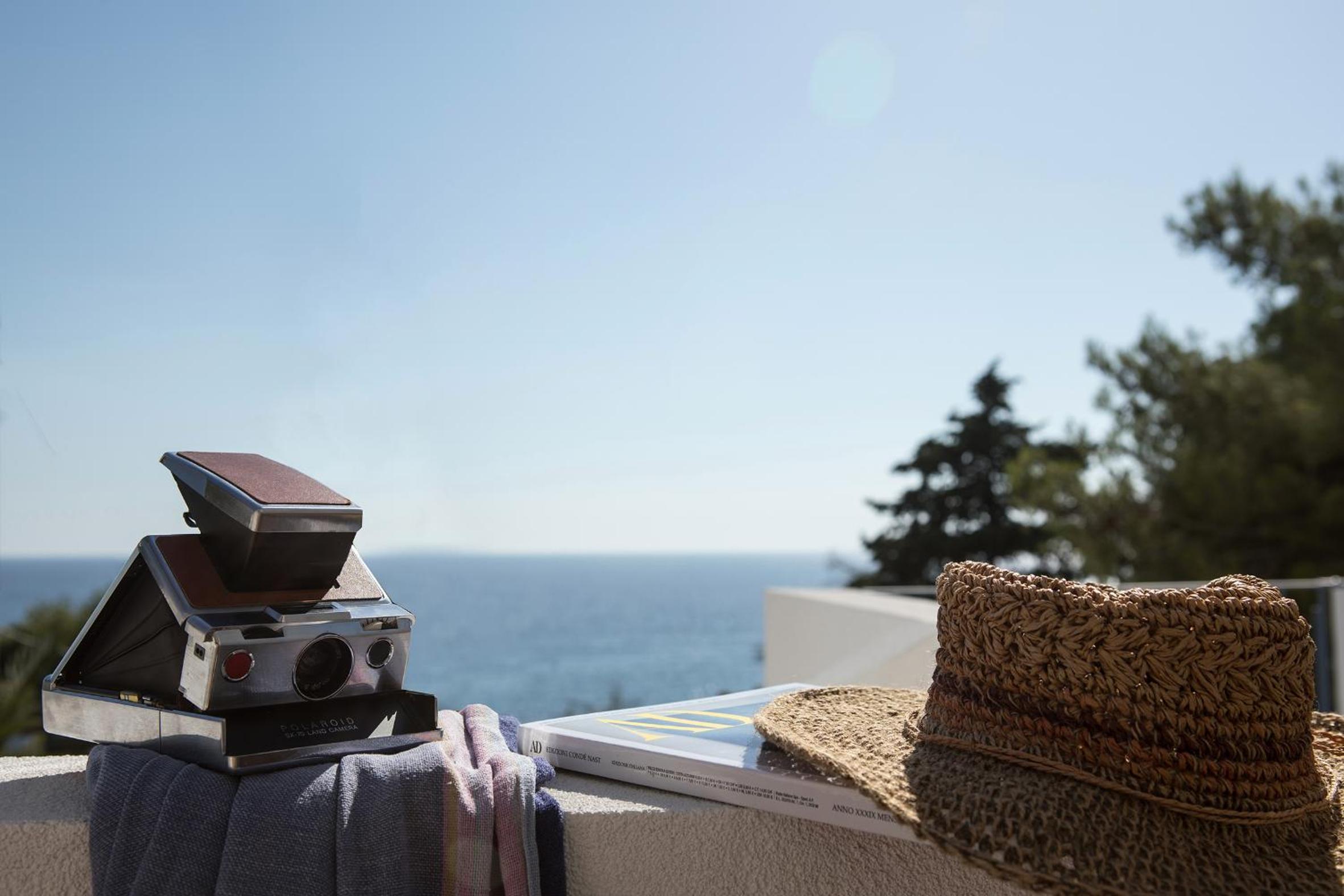 Deluxe Double Room with Sea View - Photo 8