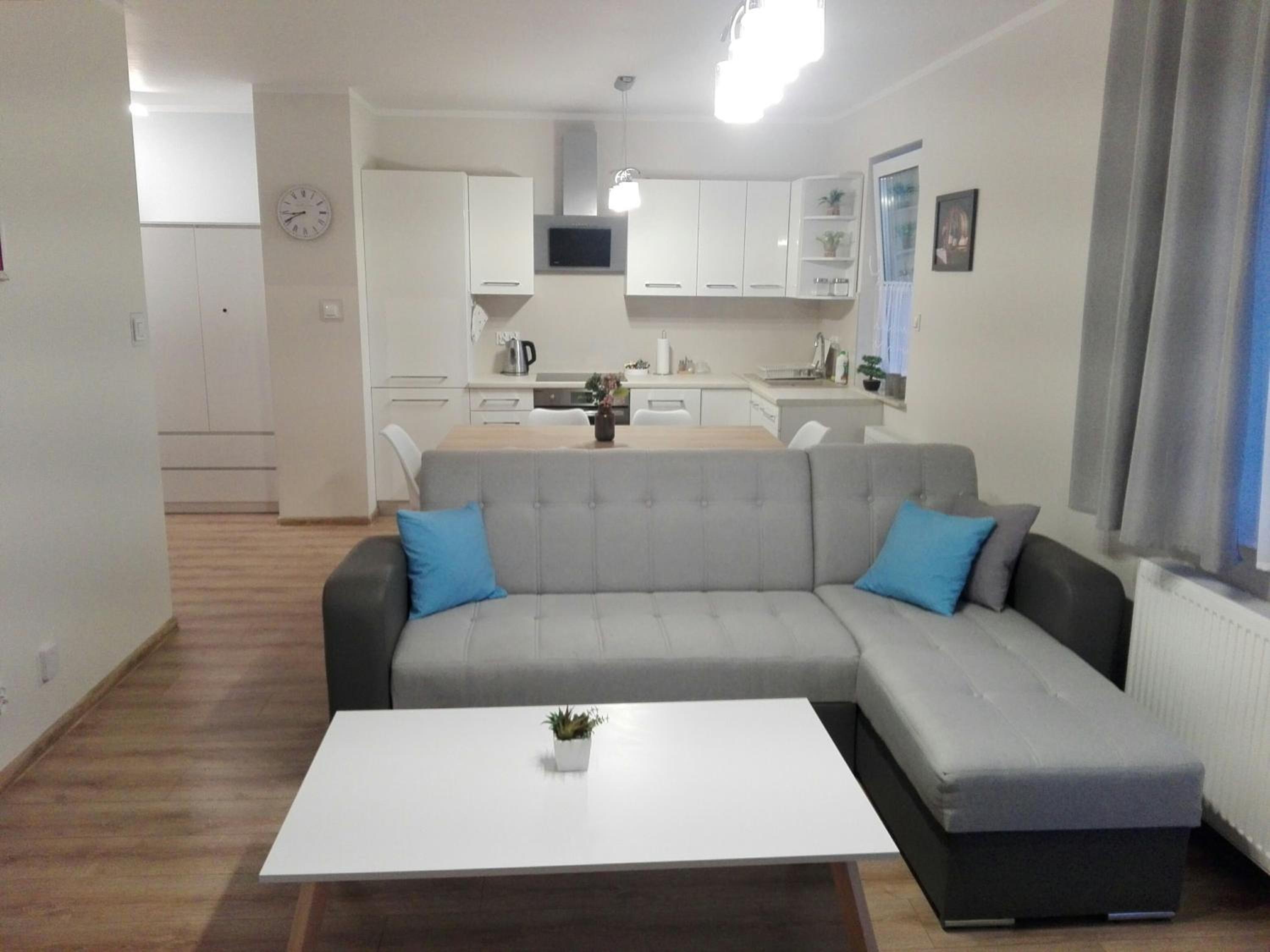 Two-Bedroom Apartment - Photo 2
