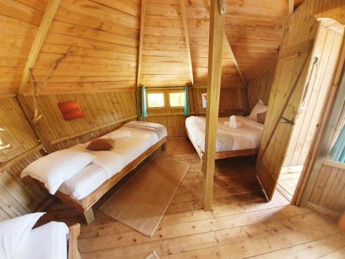 Wooden Cabin photo 2