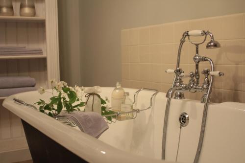 Large Double Room photo 1