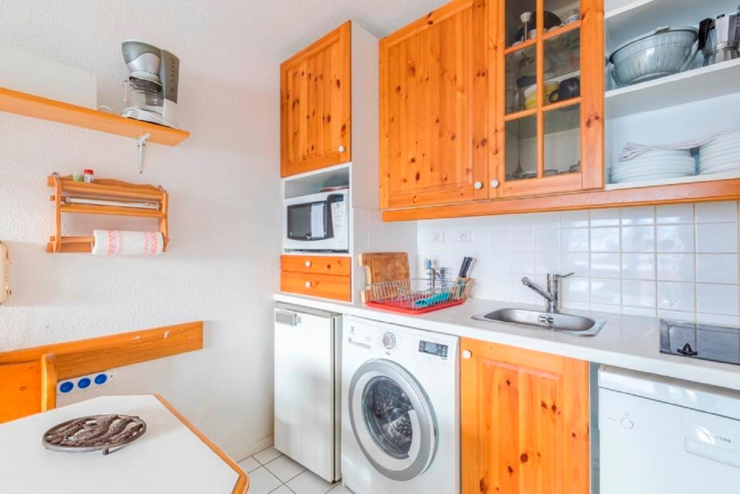 Comfort One-Bedroom Apartment (6 People) photo 3