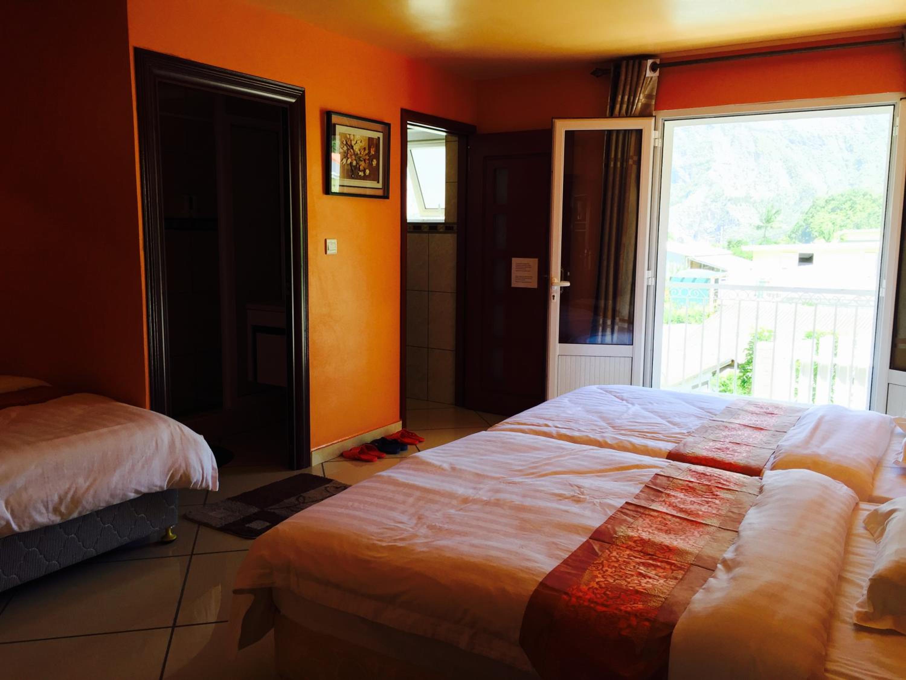 Triple Room with Shower - Photo 3