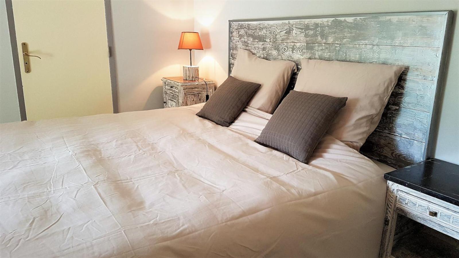 Double or Twin Room with Mountain View photo 2