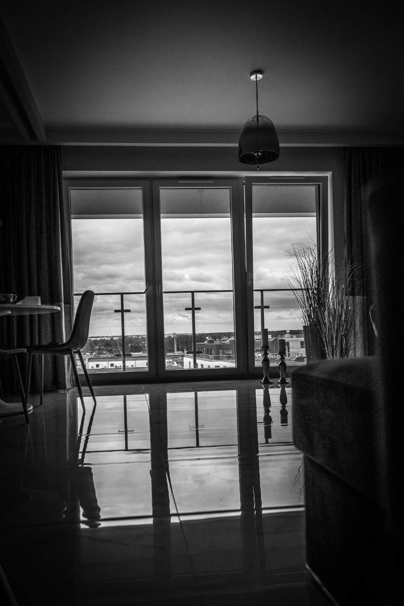 One-Bedroom Apartment - Photo 3