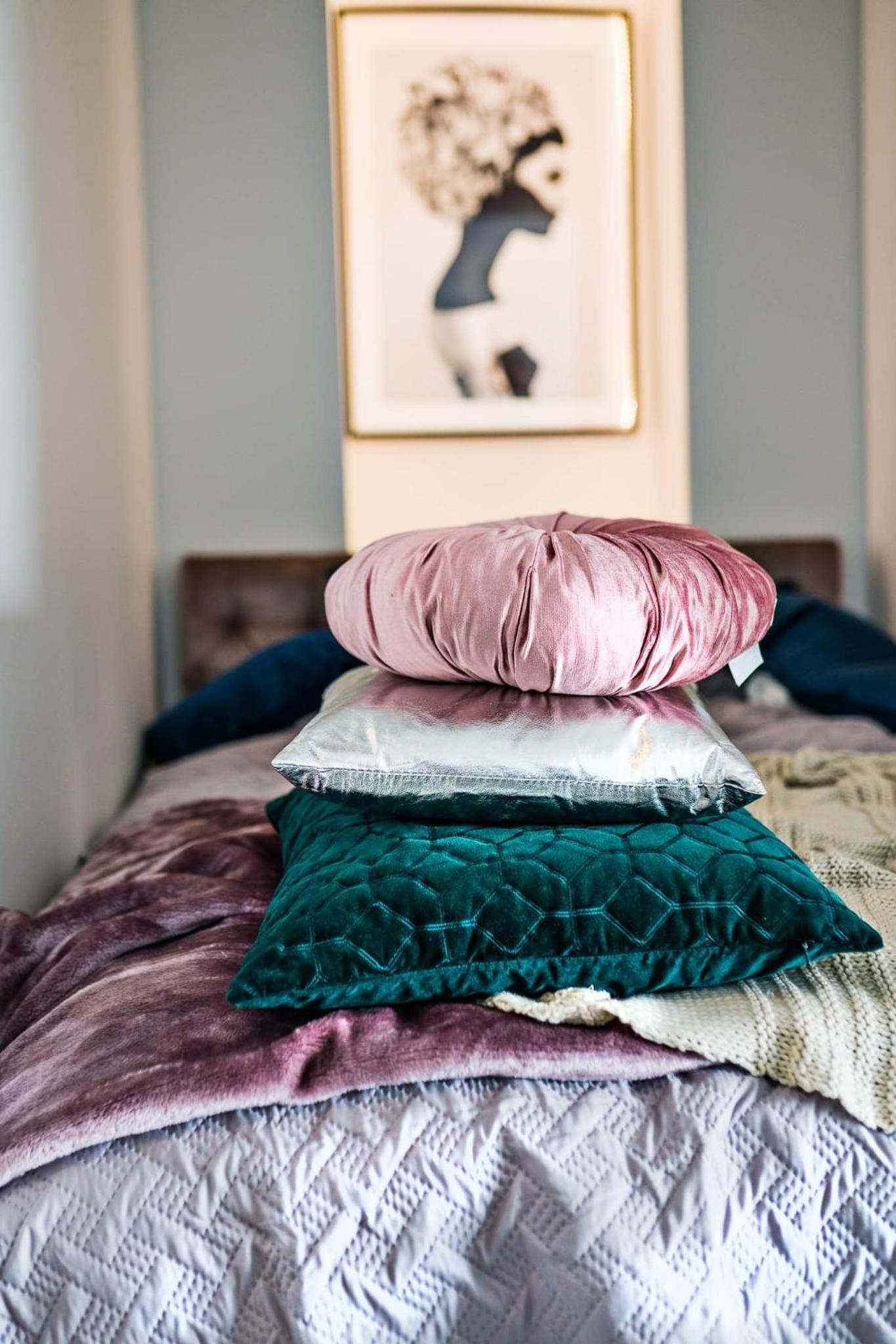 One-Bedroom Apartment - Photo 4