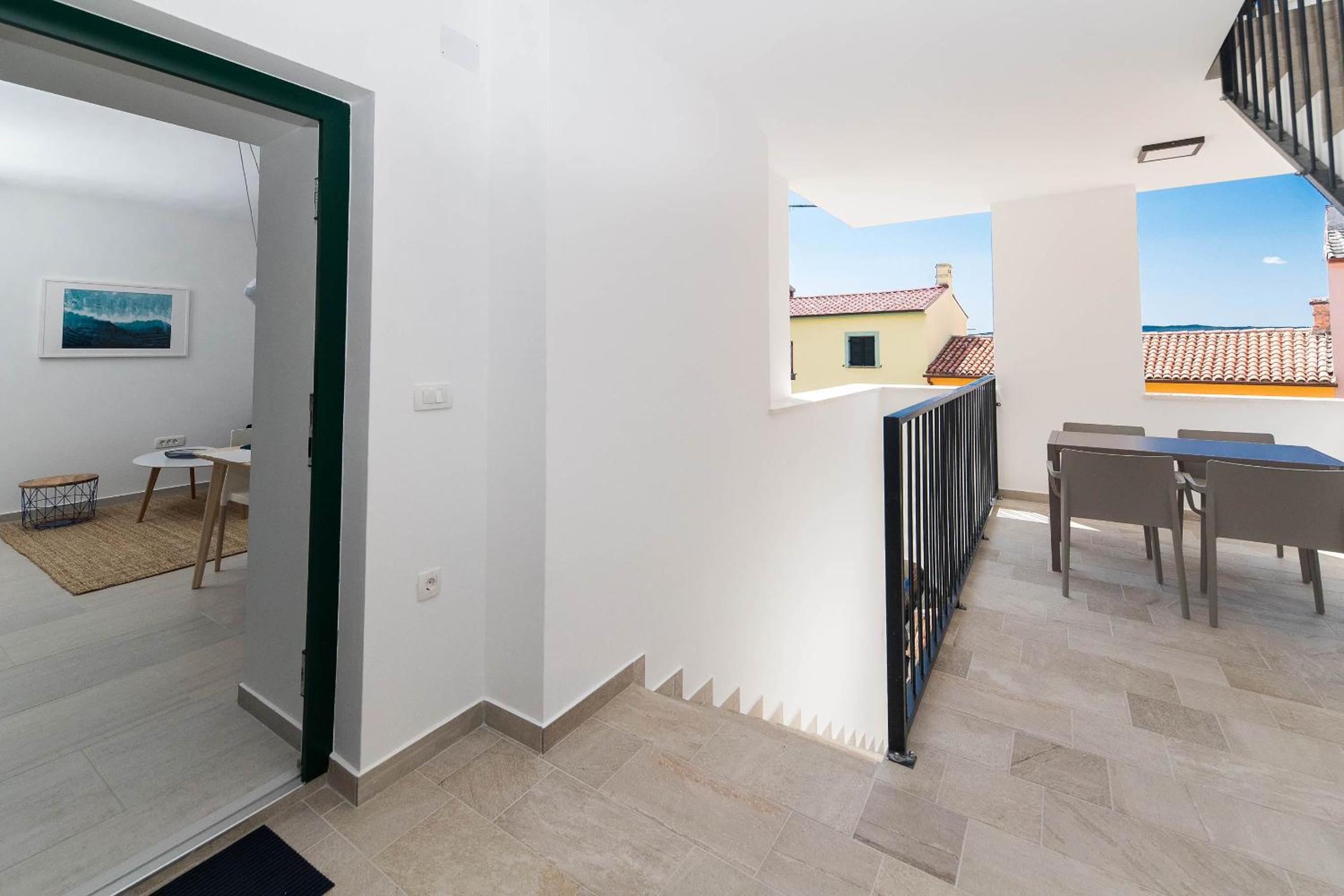 Two-Bedroom Apartment - Photo 4