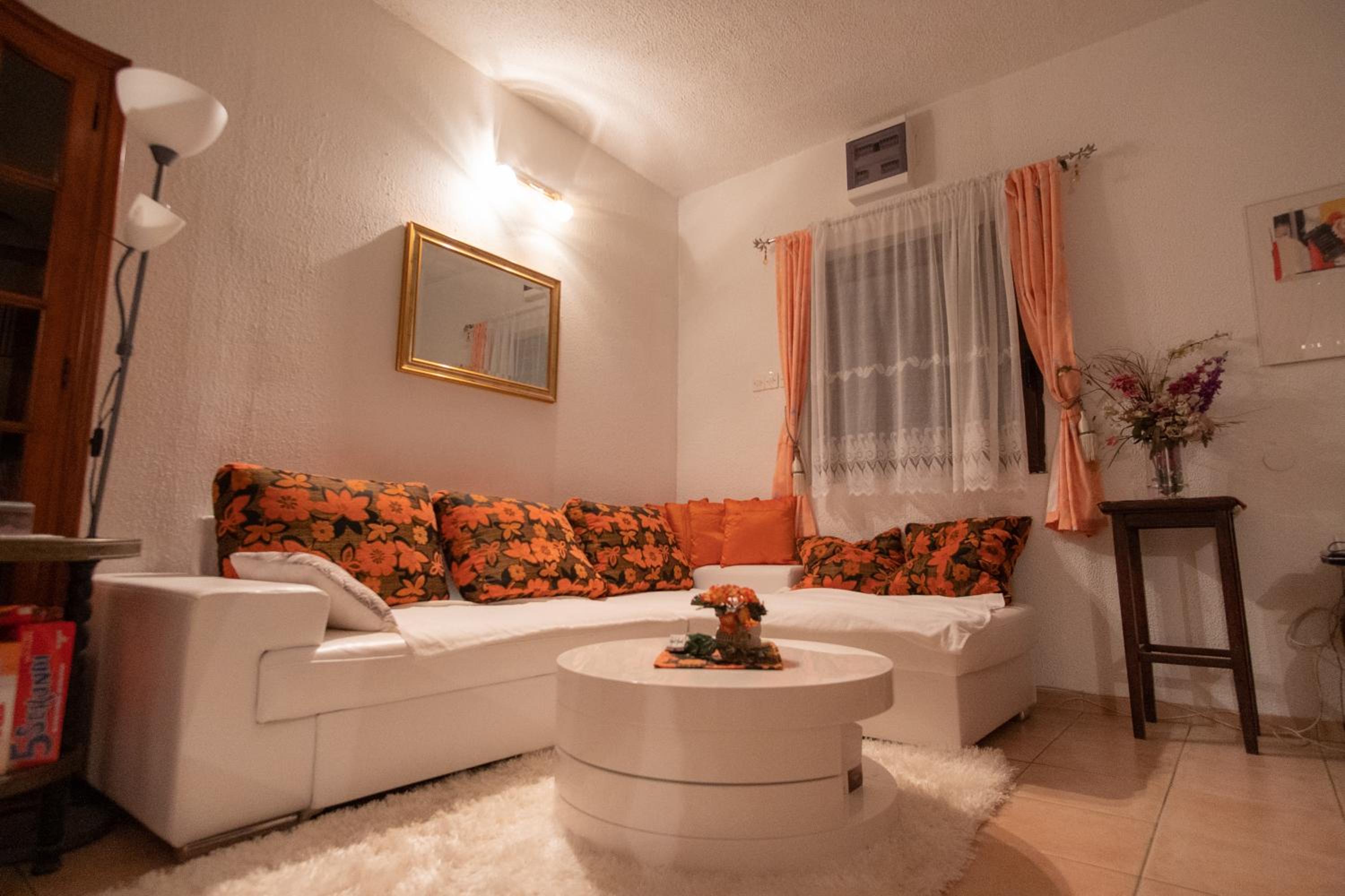 Three-Bedroom Villa photo 2