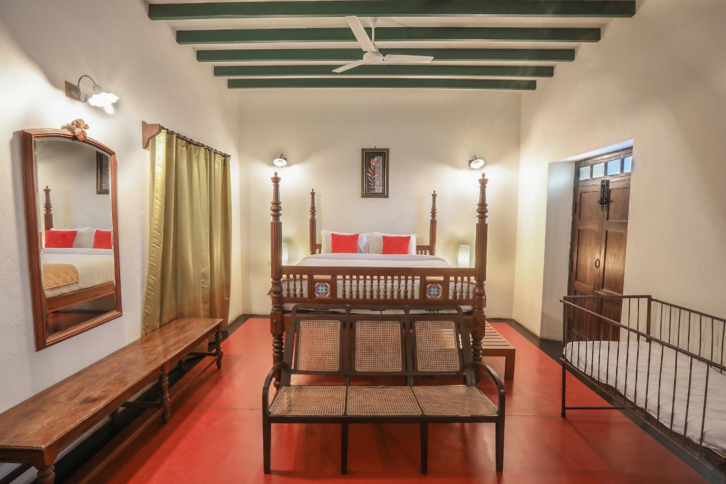Deluxe Double Room with Balcony