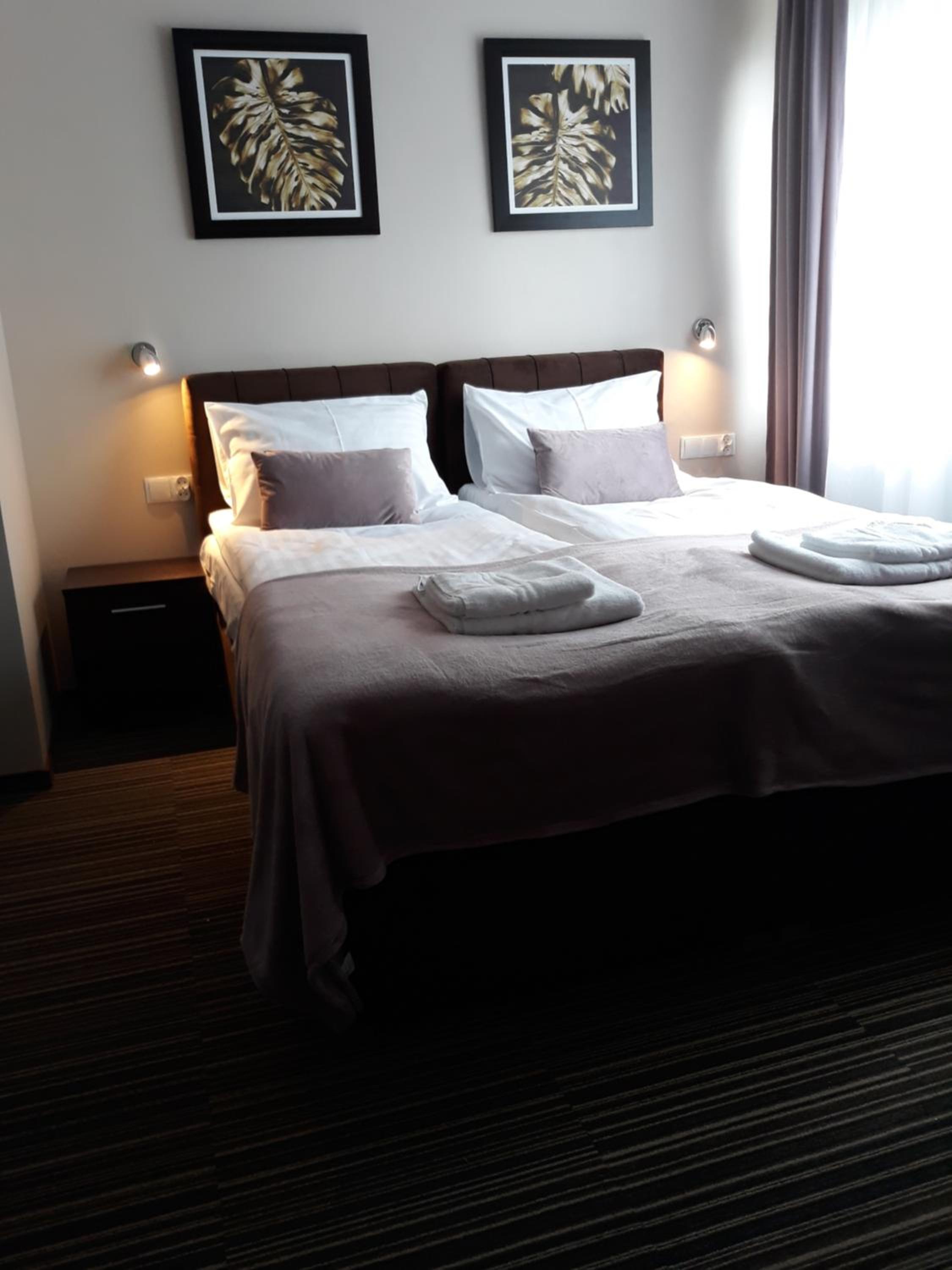 Quadruple Room with Private Bathroom