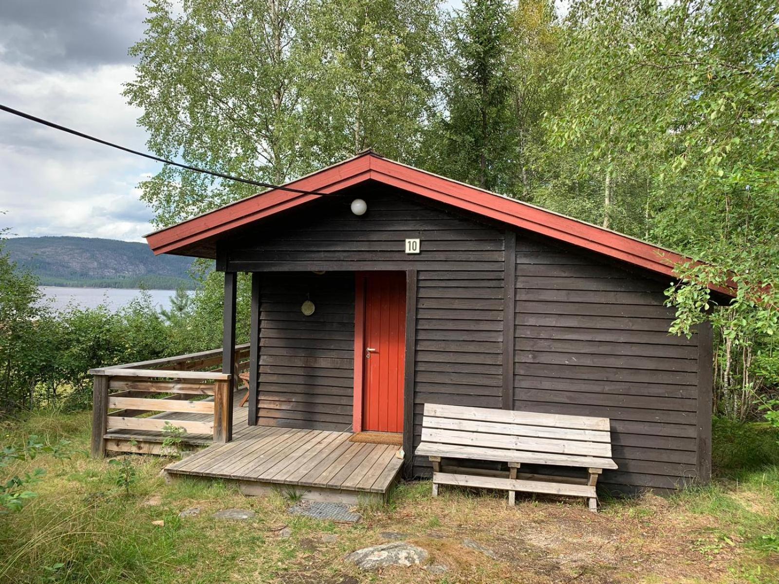 One-Bedroom Bungalow - Photo 1