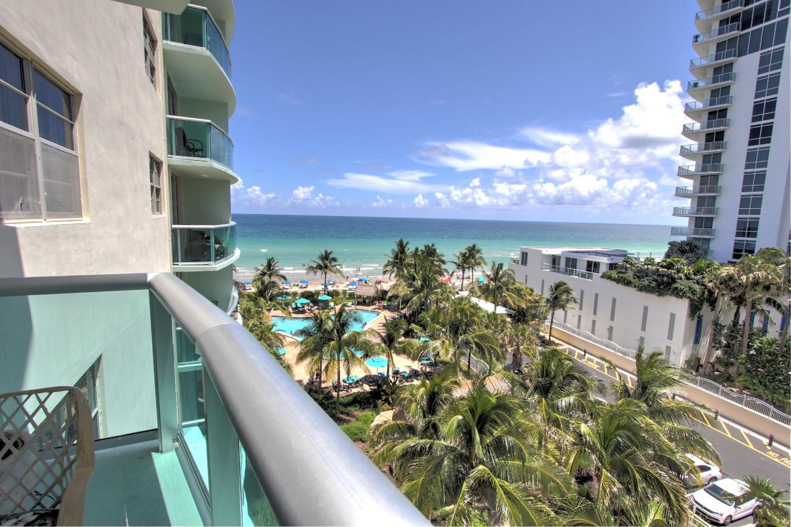 Premium One-Bedroom Apartment with Ocean View