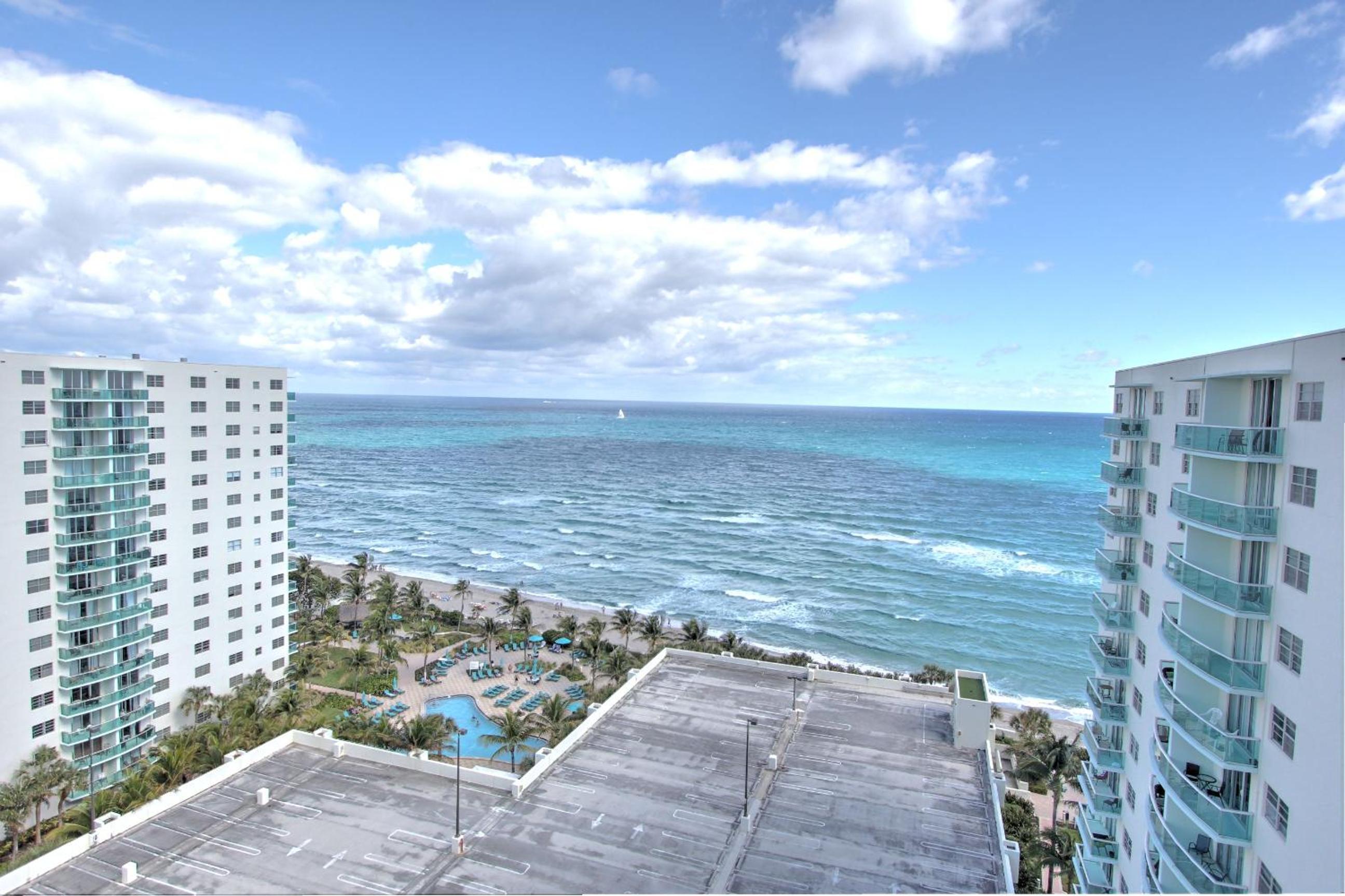 Premier One-Bedroom Apartment with Ocean View