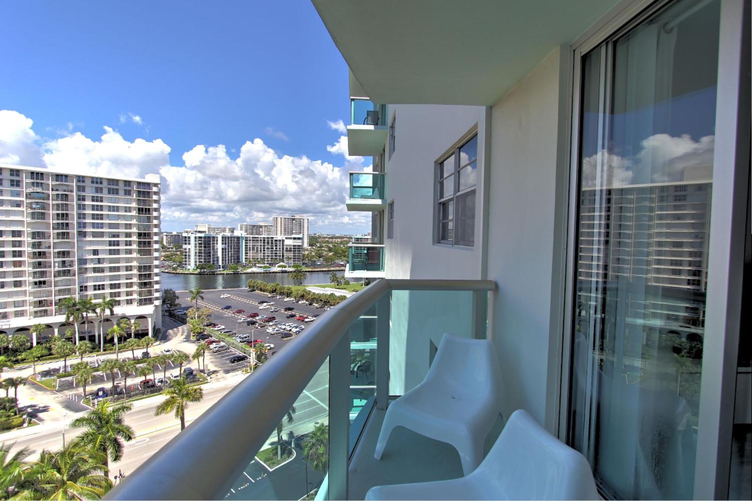 One-Bedroom Apartment with City View