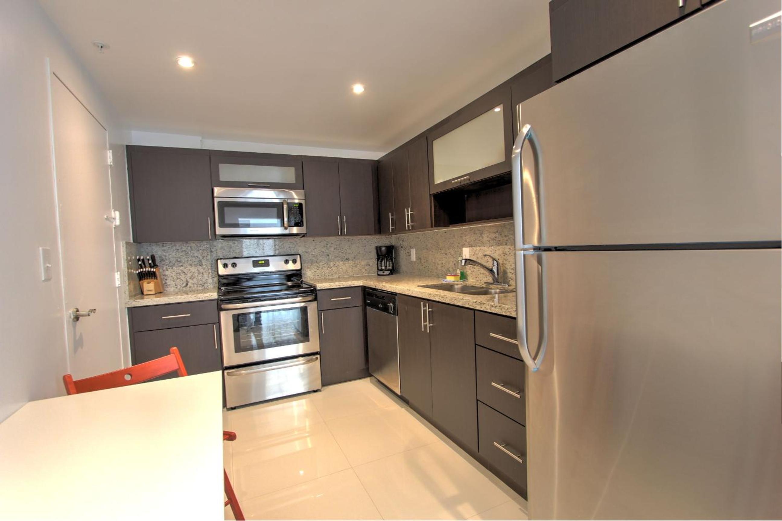 Premier One-Bedroom Apartment with City View