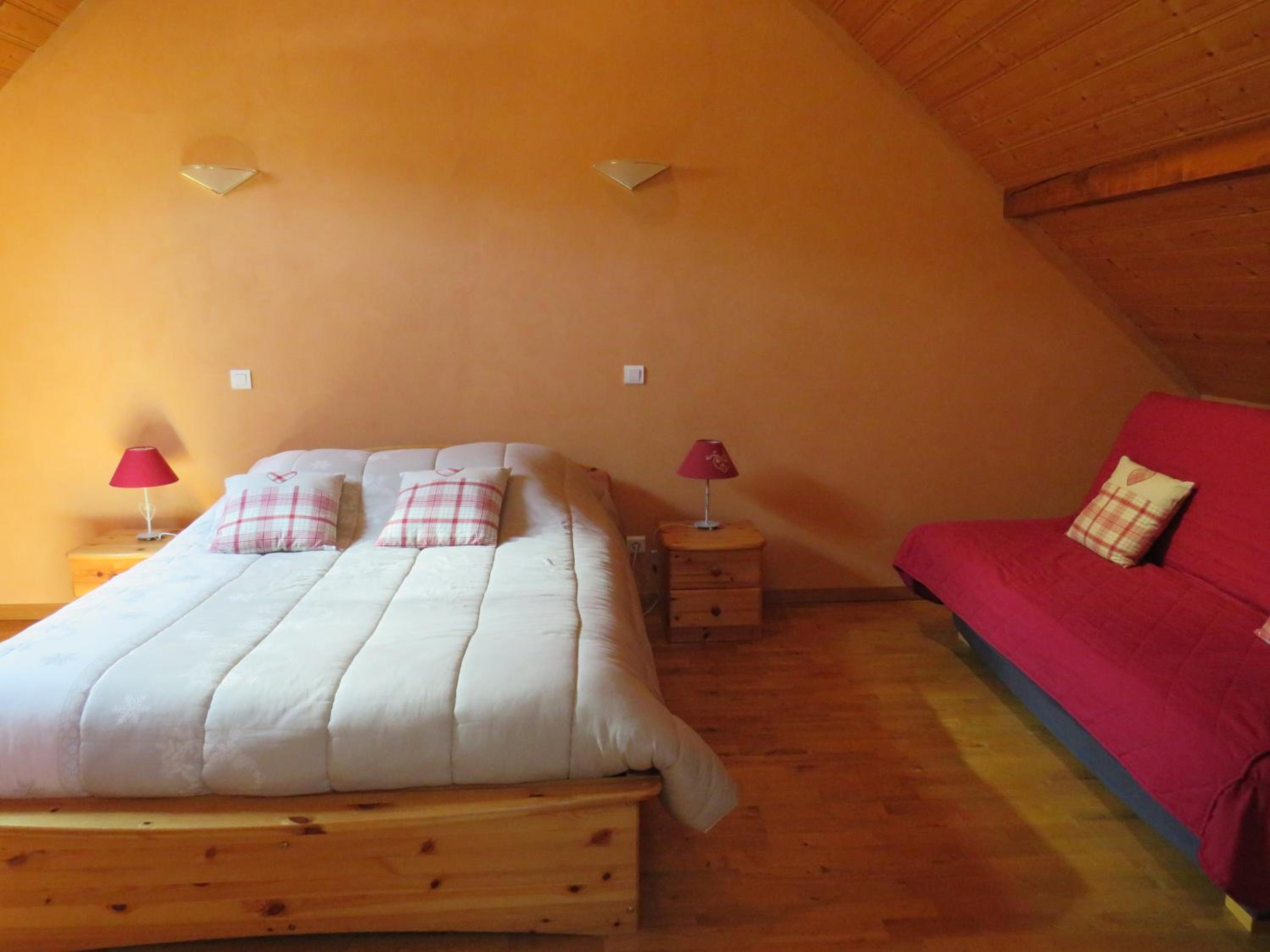 Double Room with Private Bathroom - Photo 1