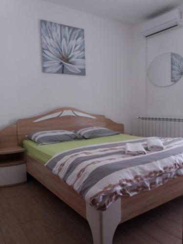 Double Room with Balcony - Photo 10