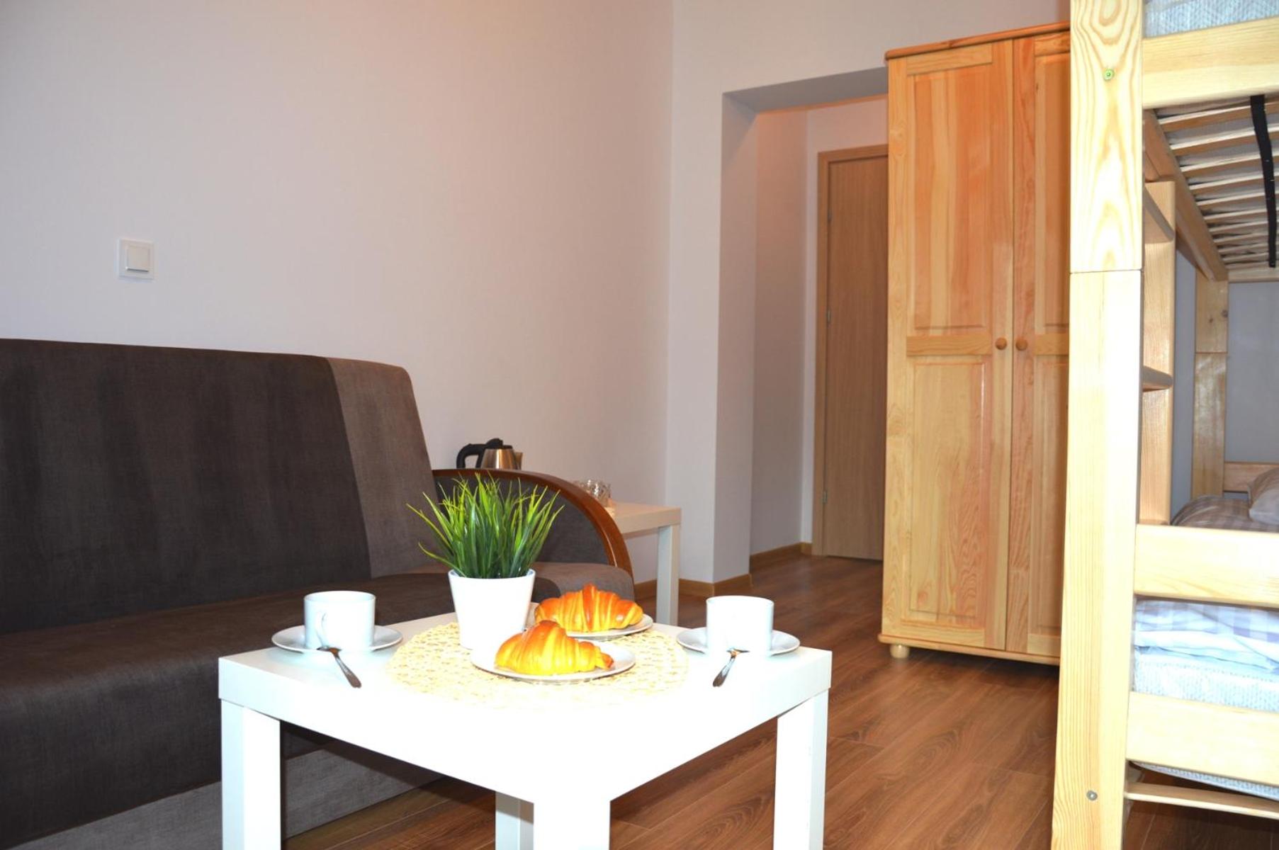 Quadruple Room with Private Bathroom photo 1