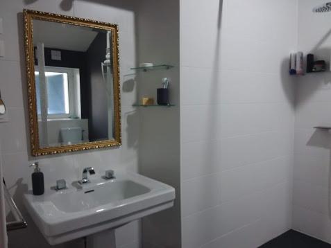Double Room - Photo 4