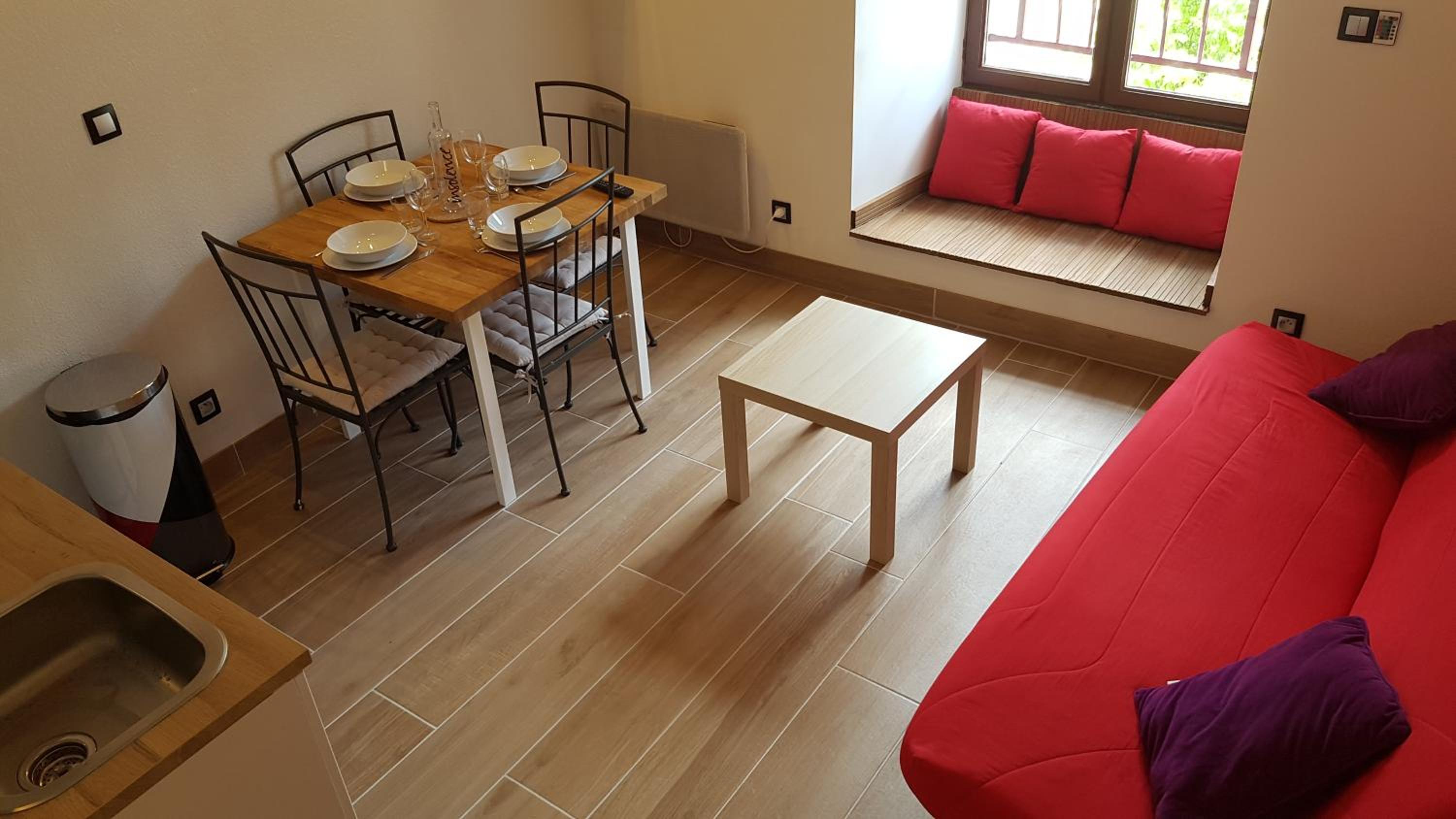 Apartment - Split Level - Photo 8