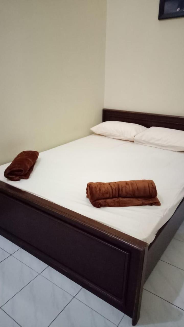 Two-Bedroom House - Photo 5