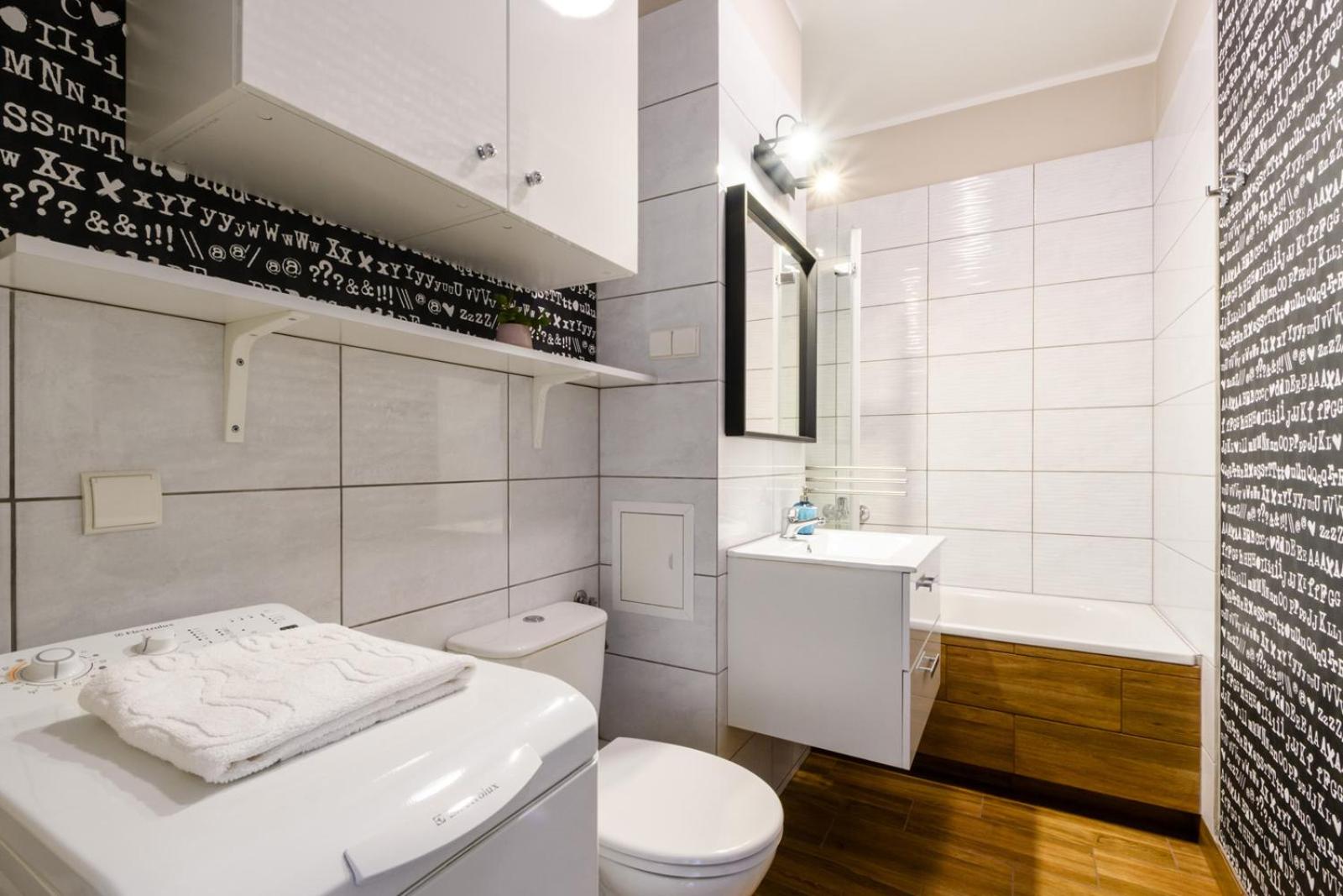 One-Bedroom Apartment - Photo 9