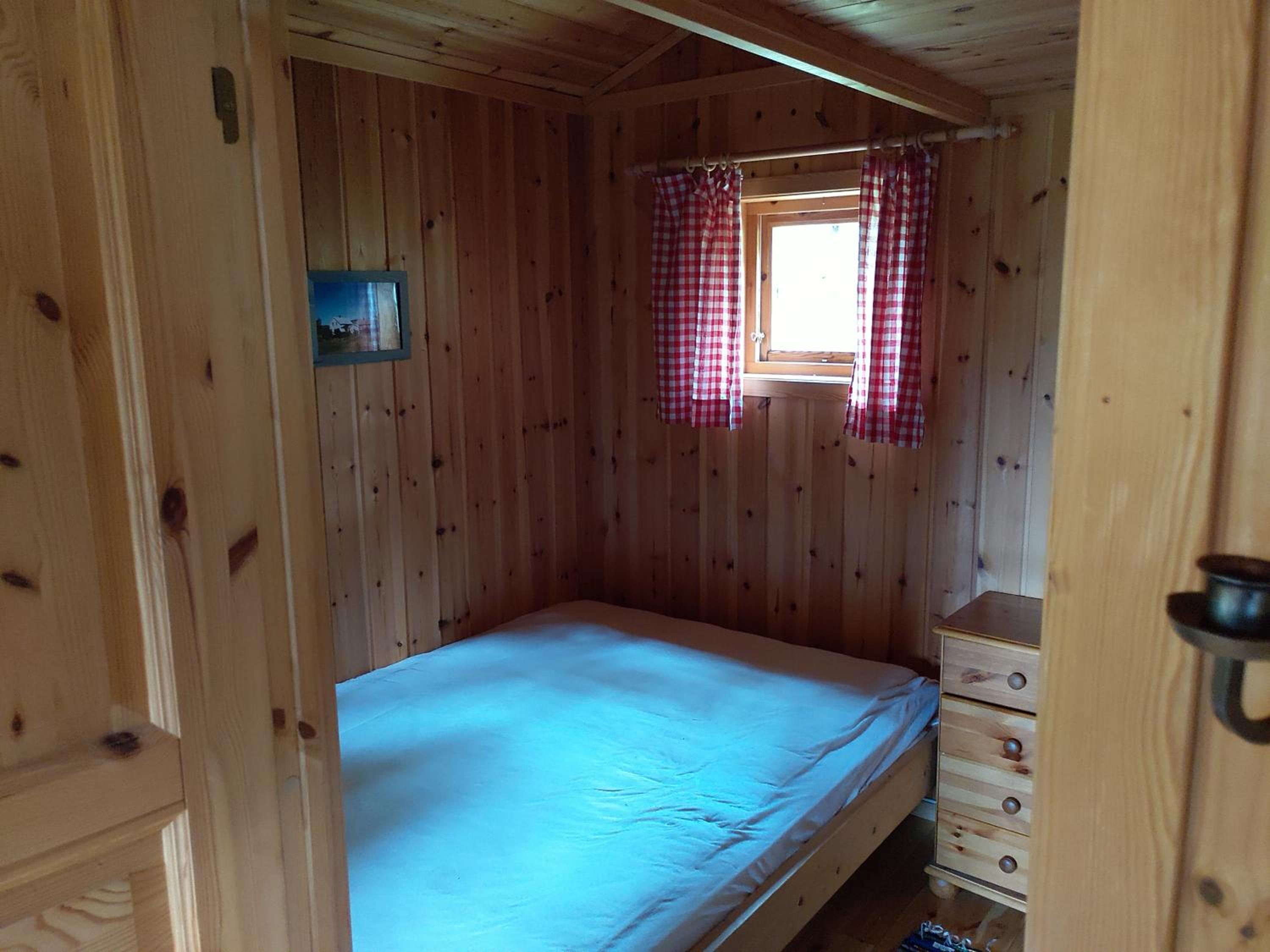Three-Bedroom Cottage photo 3