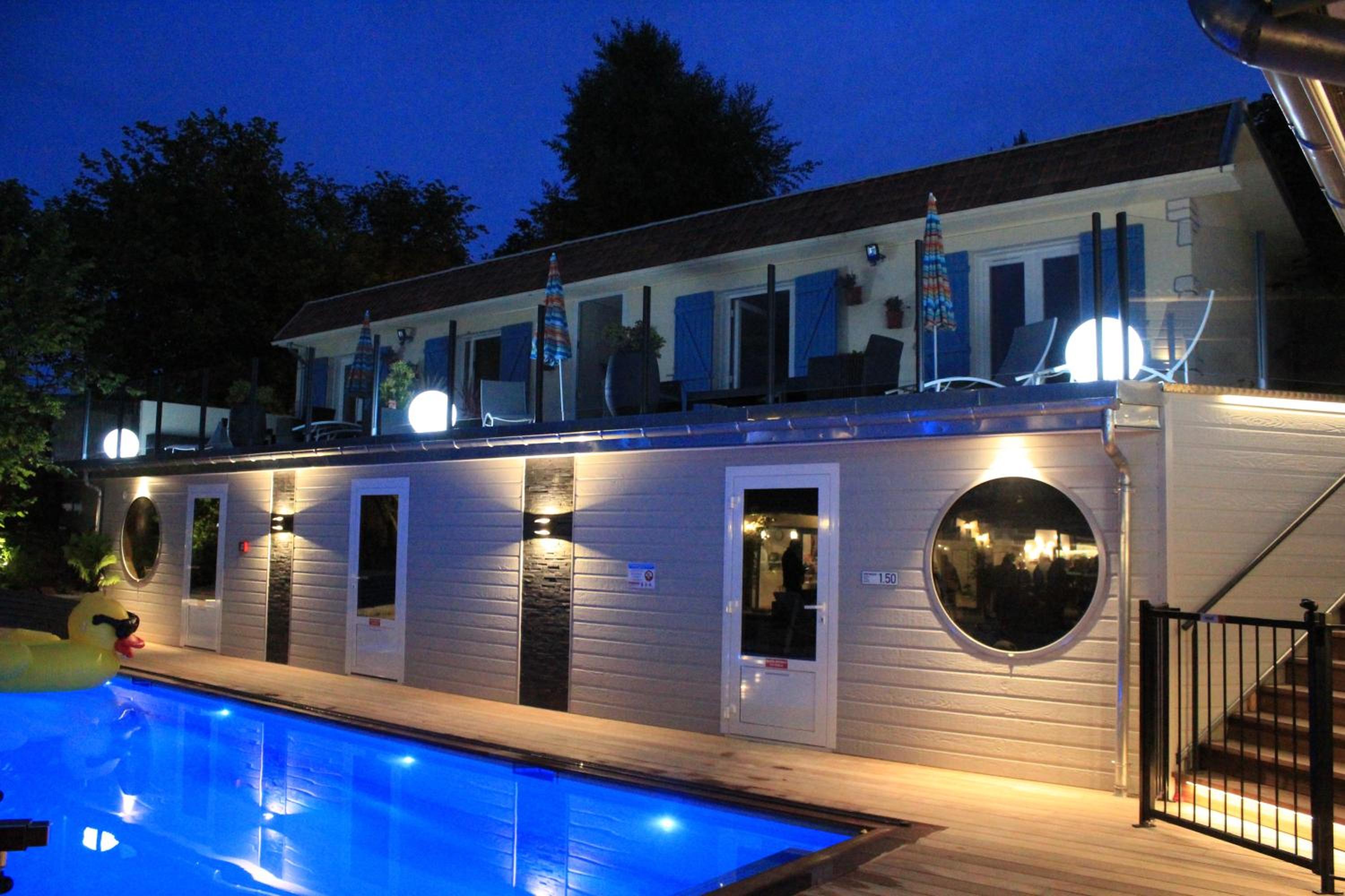 Apartment with Pool View  - Photo 7