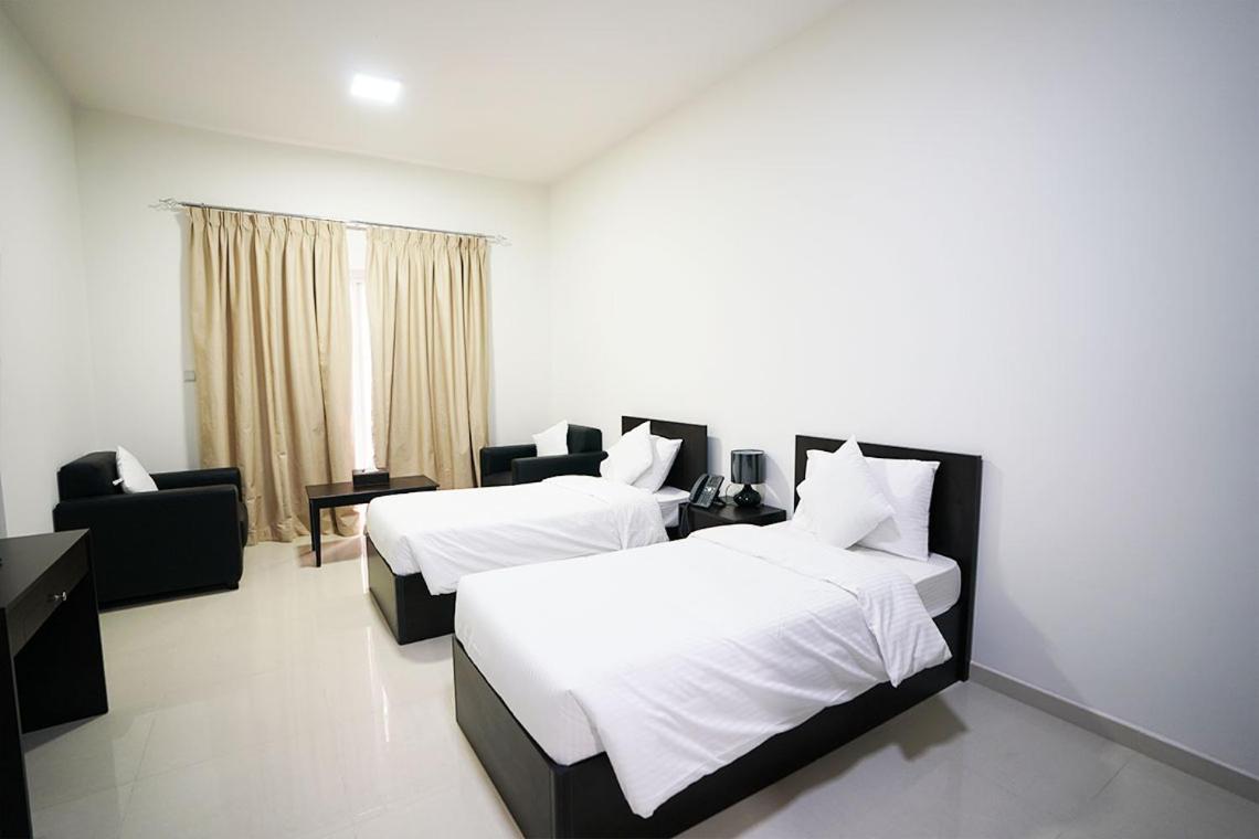 Standard Twin Room photo 2