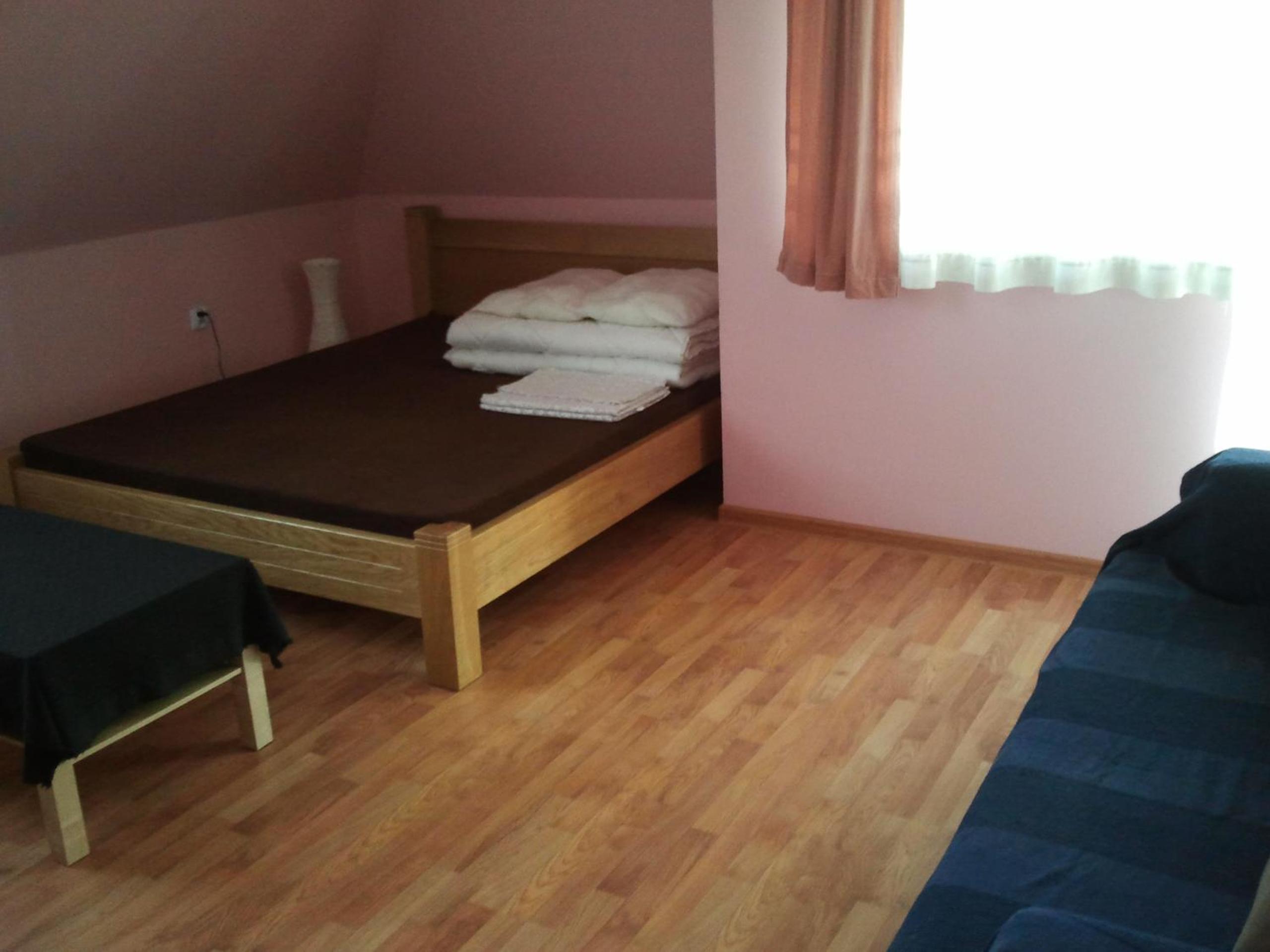 Quadruple Room with Balcony - Photo 5