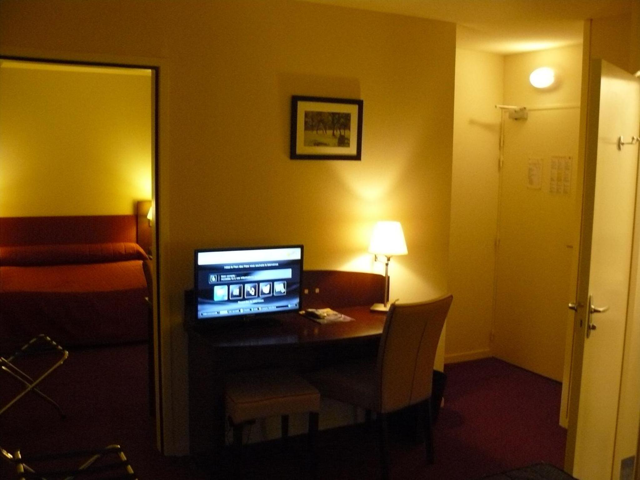 Family Communicating Room photo 2