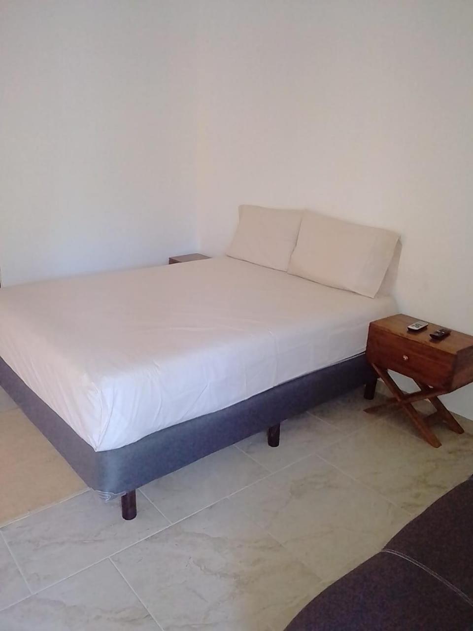 Standard Queen Room - Photo 2