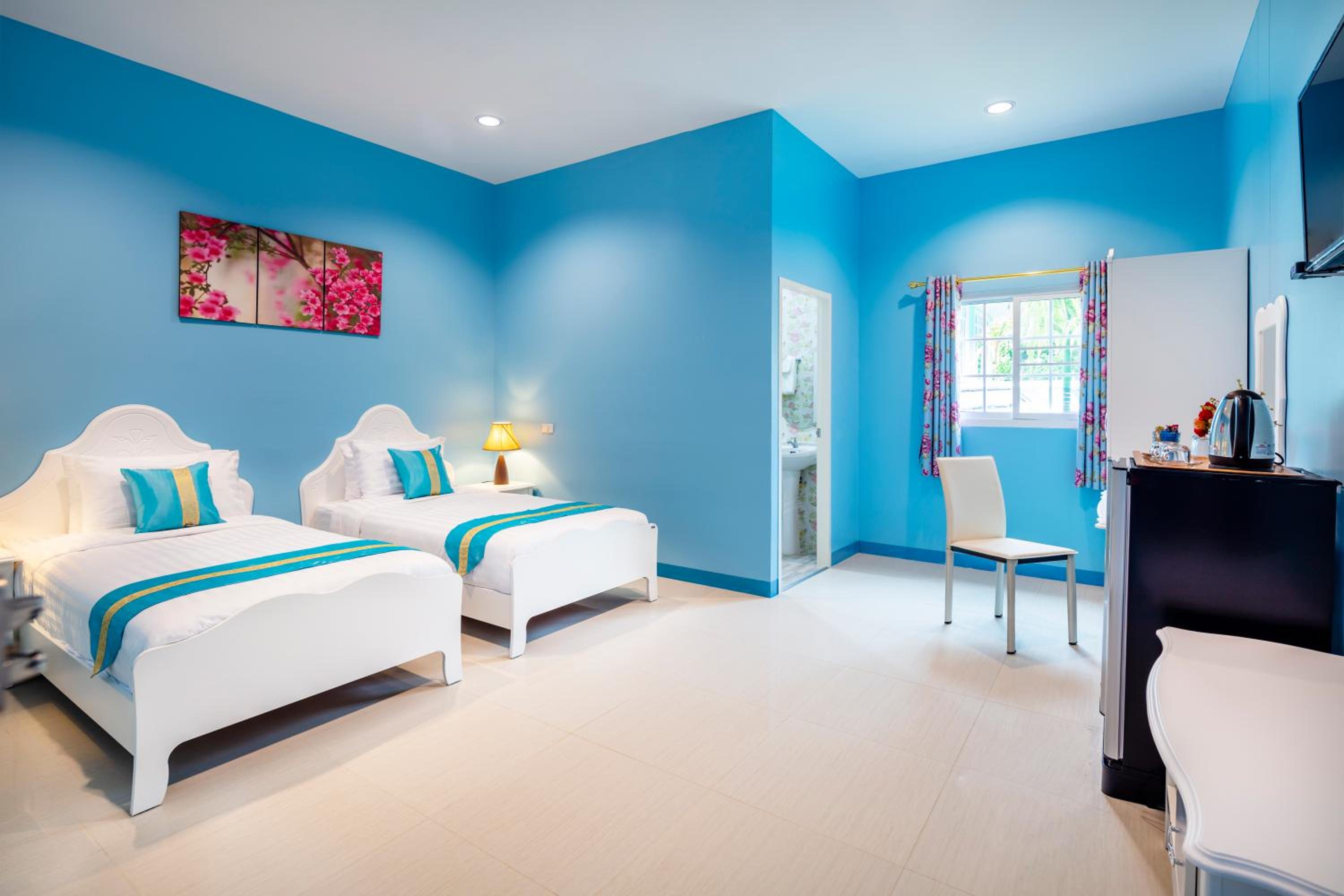 Standard Twin Room photo 2