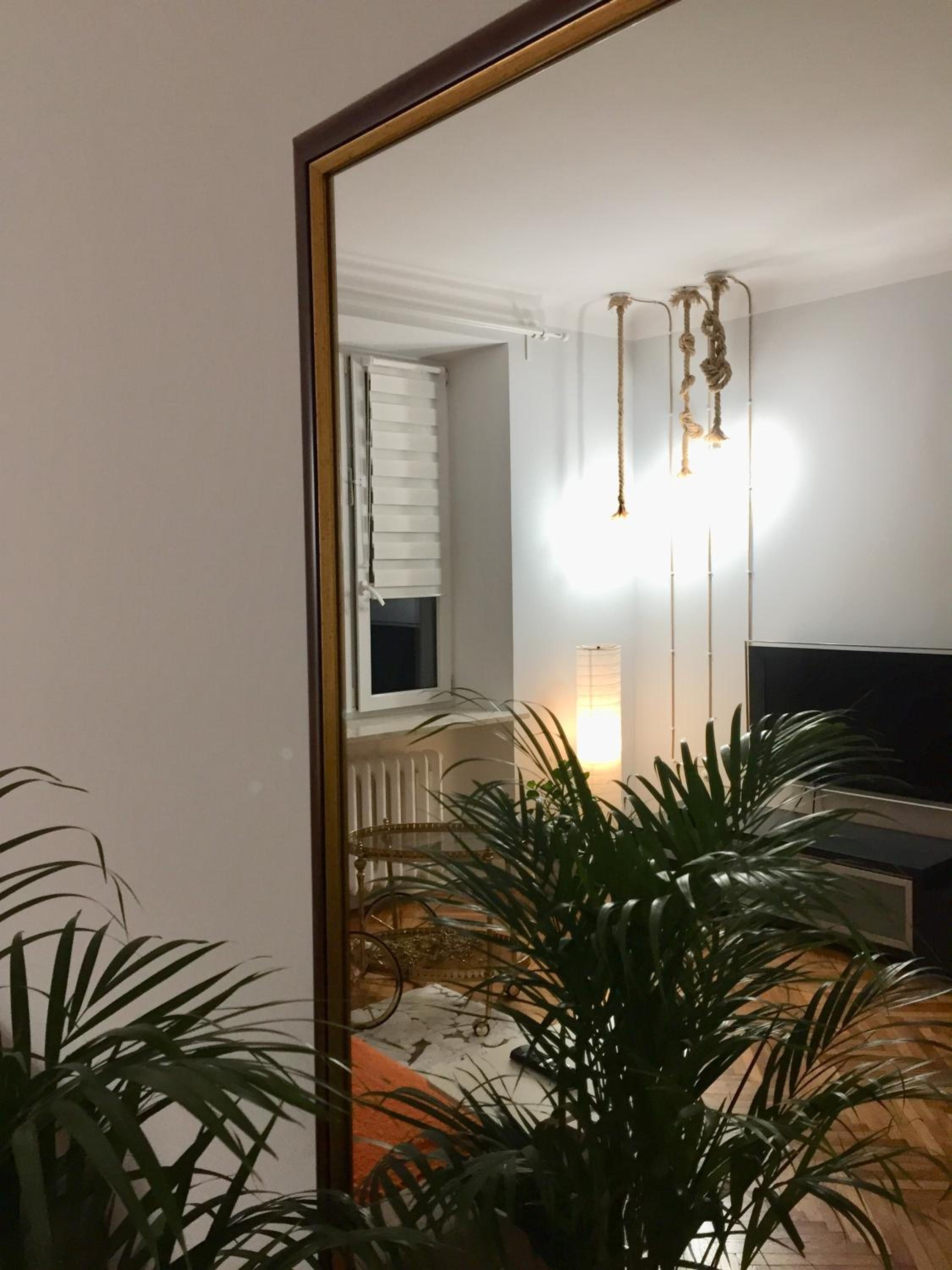 One-Bedroom Apartment - Photo 2