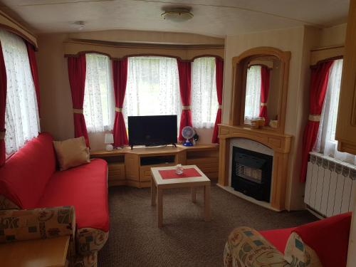Mobile Home photo 2