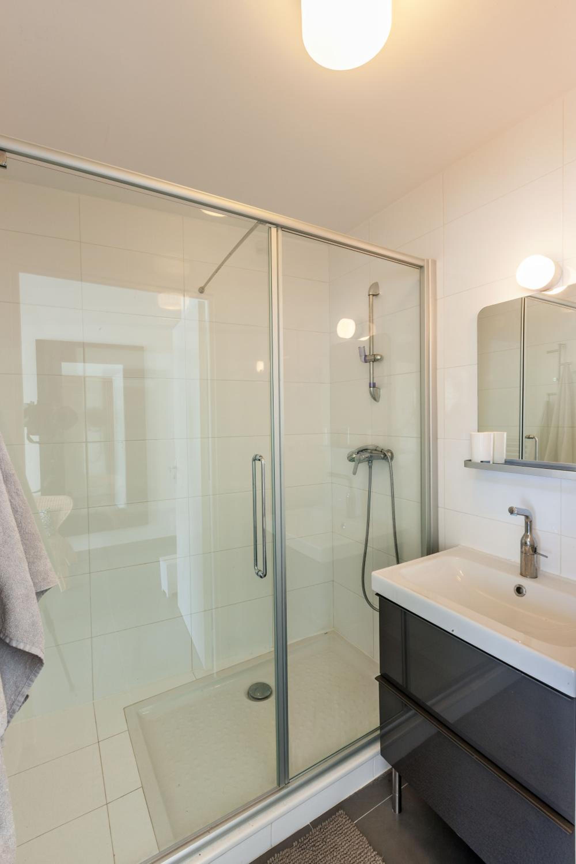 One-Bedroom Apartment (4 Adults) photo 3