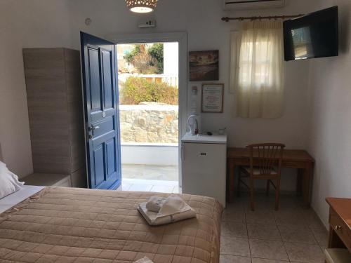 Standard Double or Twin Room photo 2